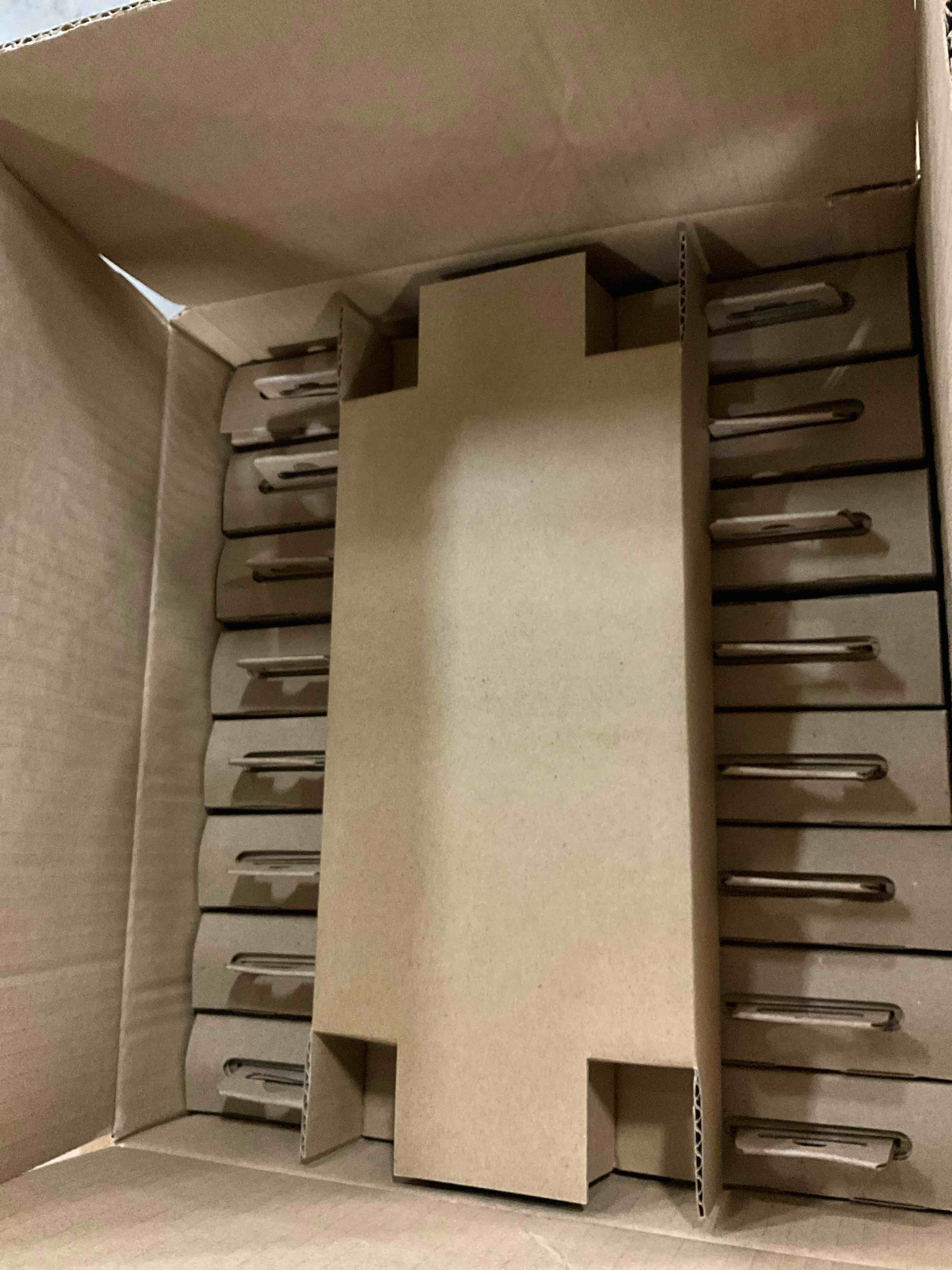 https://s3.amazonaws.com/lotting-images-prod/bidfta/PPE1799658_1755286950531.jpeg