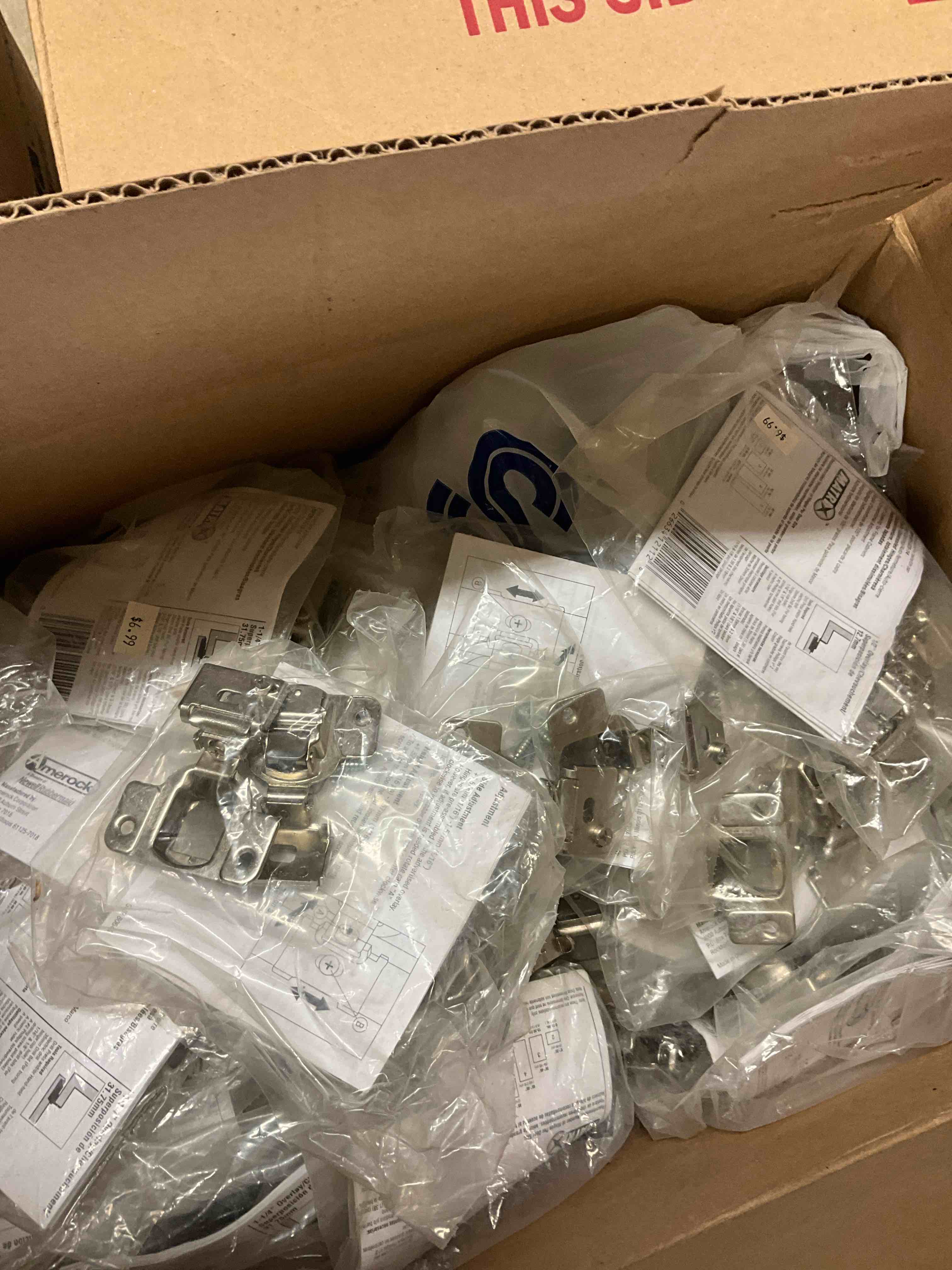 https://s3.amazonaws.com/lotting-images-prod/bidfta/PPE1799802_1757086793134.jpeg