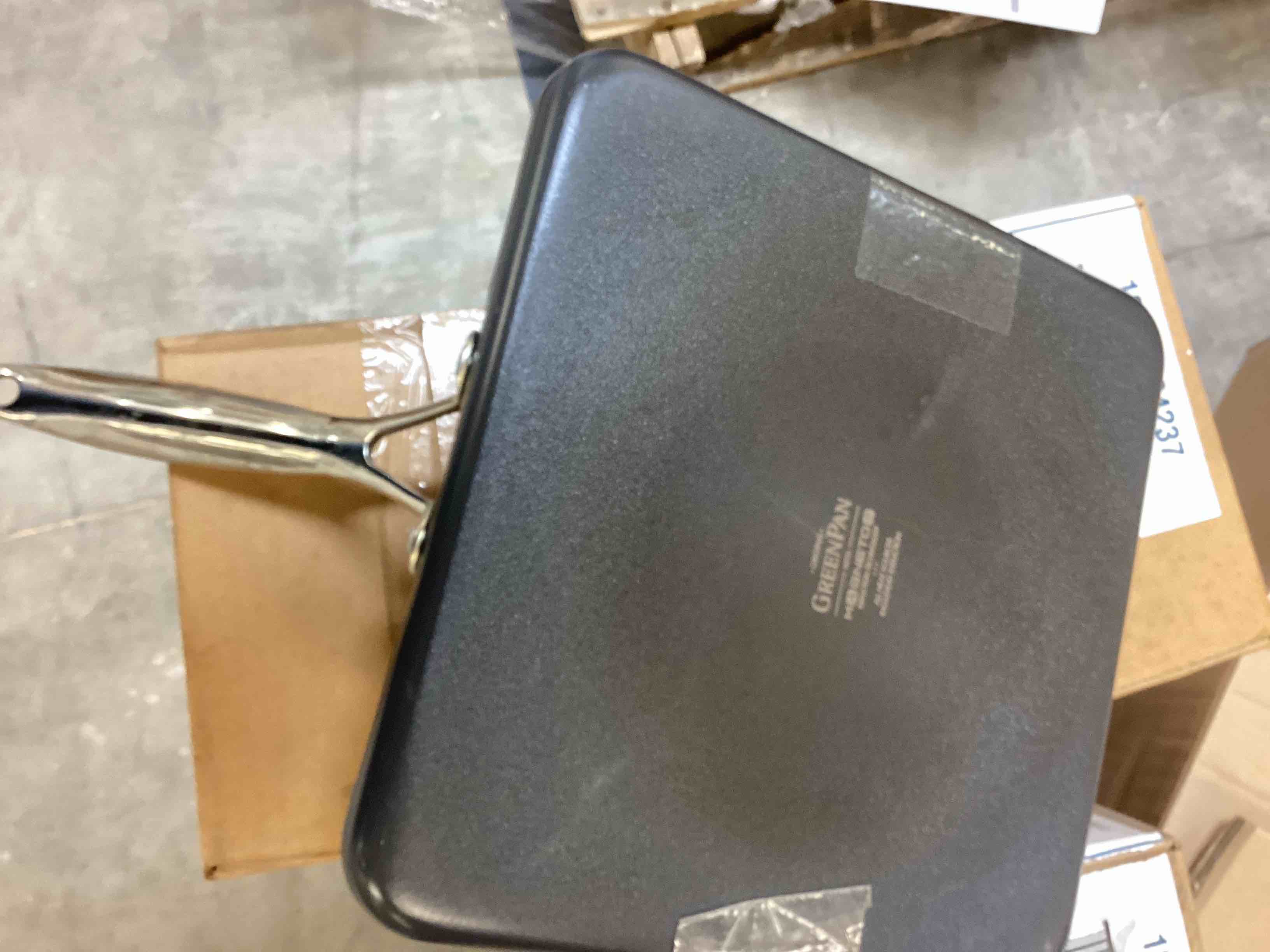 https://s3.amazonaws.com/lotting-images-prod/bidfta/PPE1800014_1759858343759.jpeg