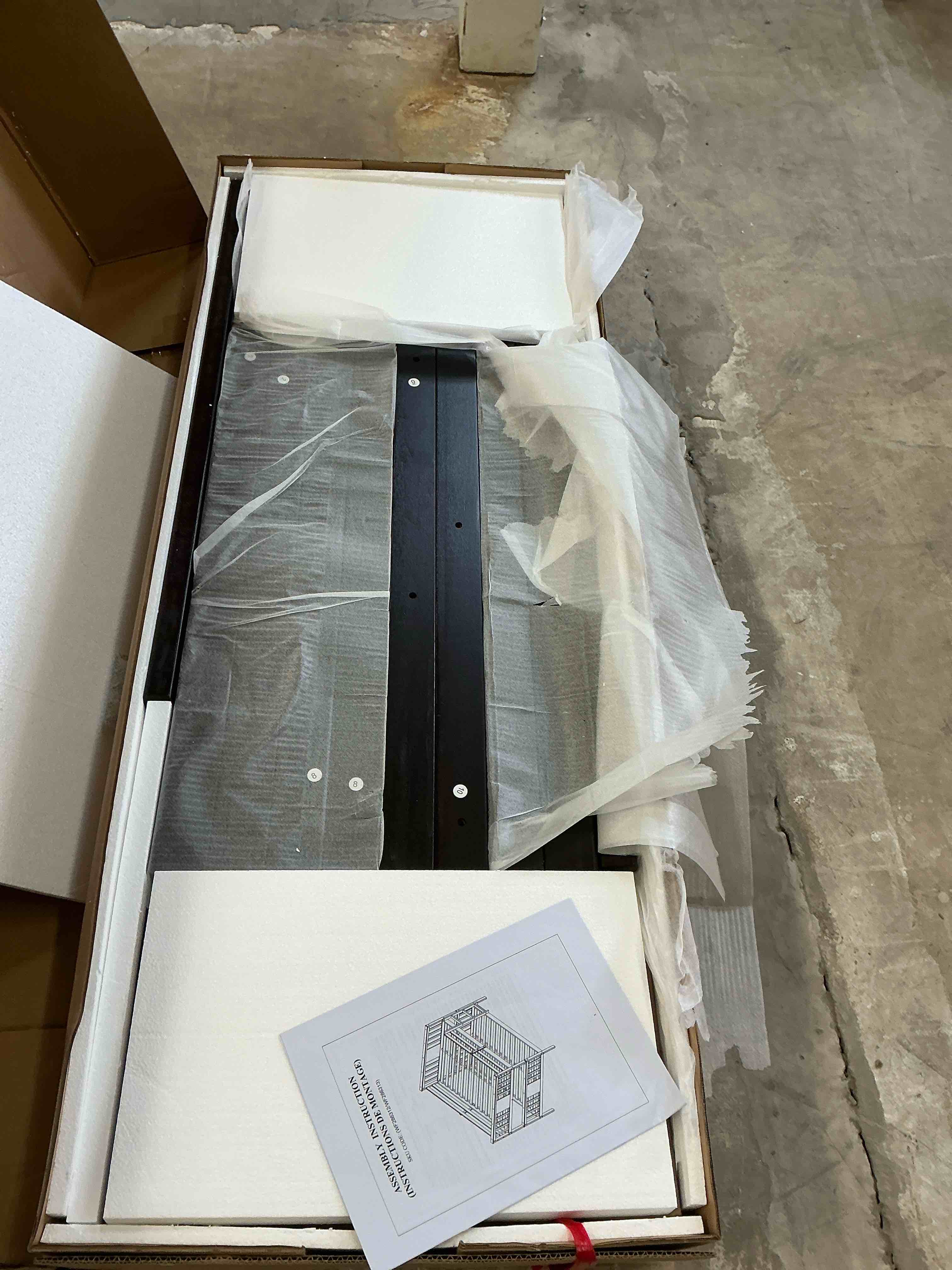 https://s3.amazonaws.com/lotting-images-prod/bidfta/PPE1800118_1760371245448.jpeg