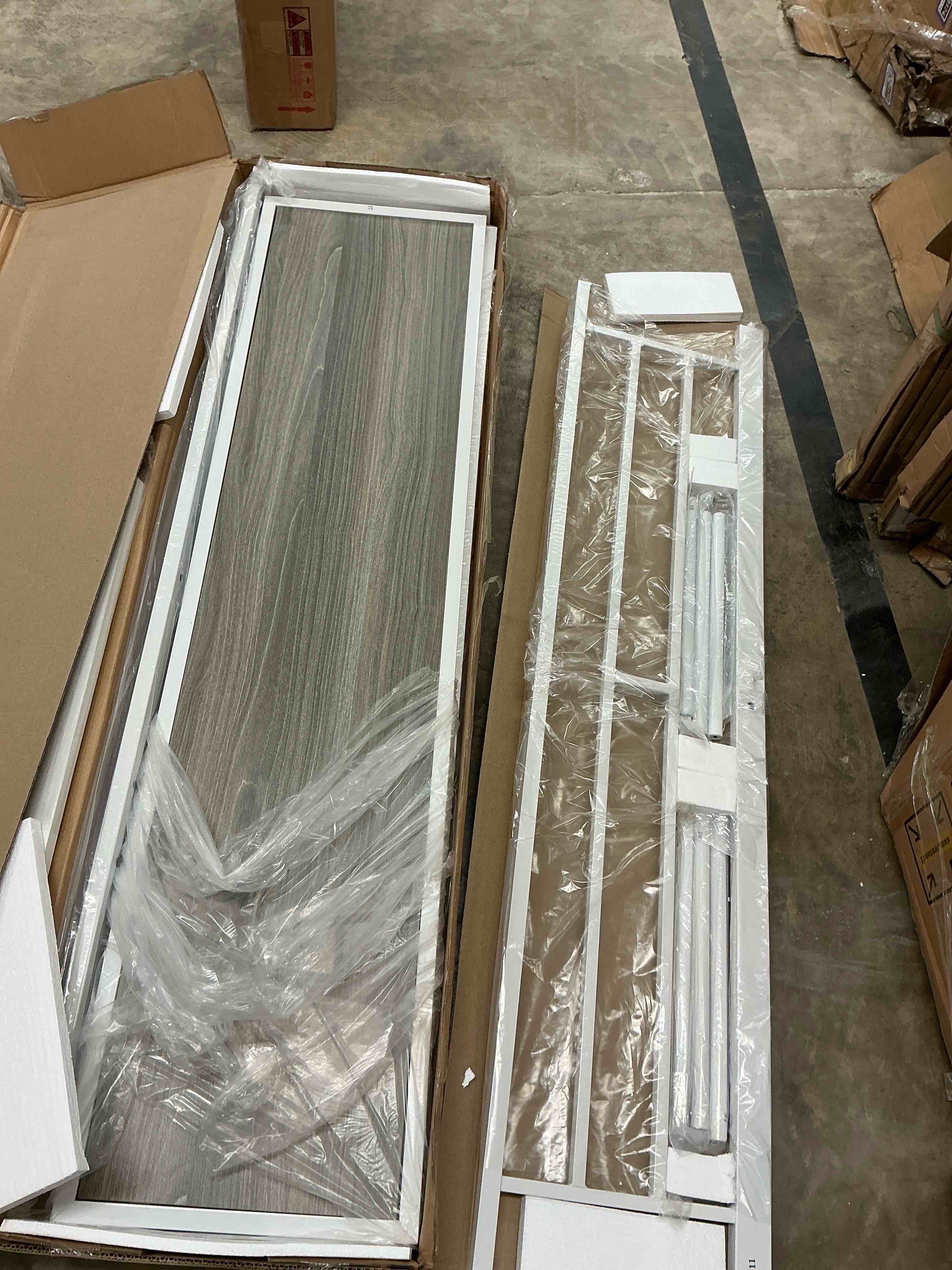 https://s3.amazonaws.com/lotting-images-prod/bidfta/PPE1800173_1760459619418.jpeg