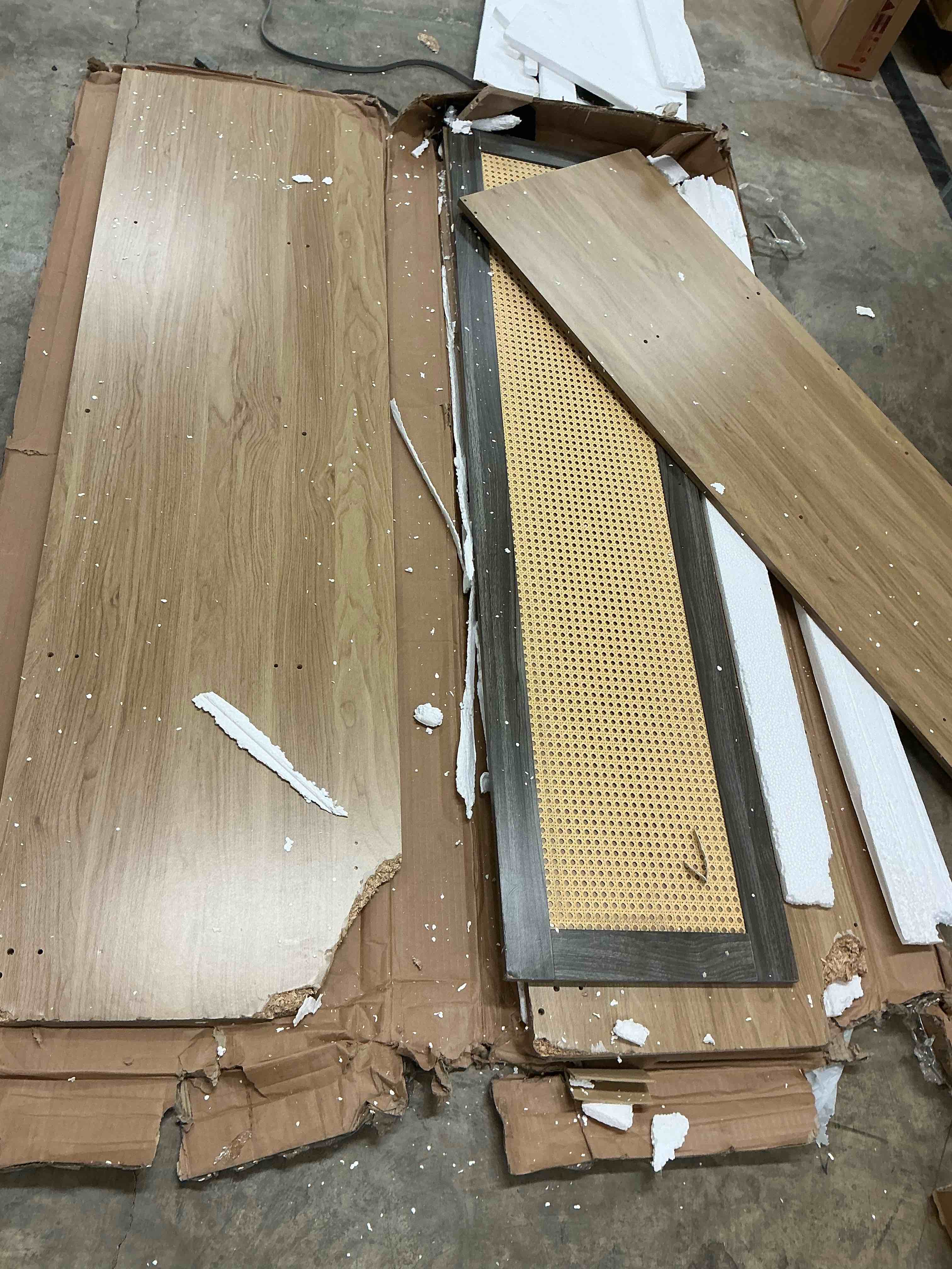 https://s3.amazonaws.com/lotting-images-prod/bidfta/PPE1800177_1760457195123.jpeg