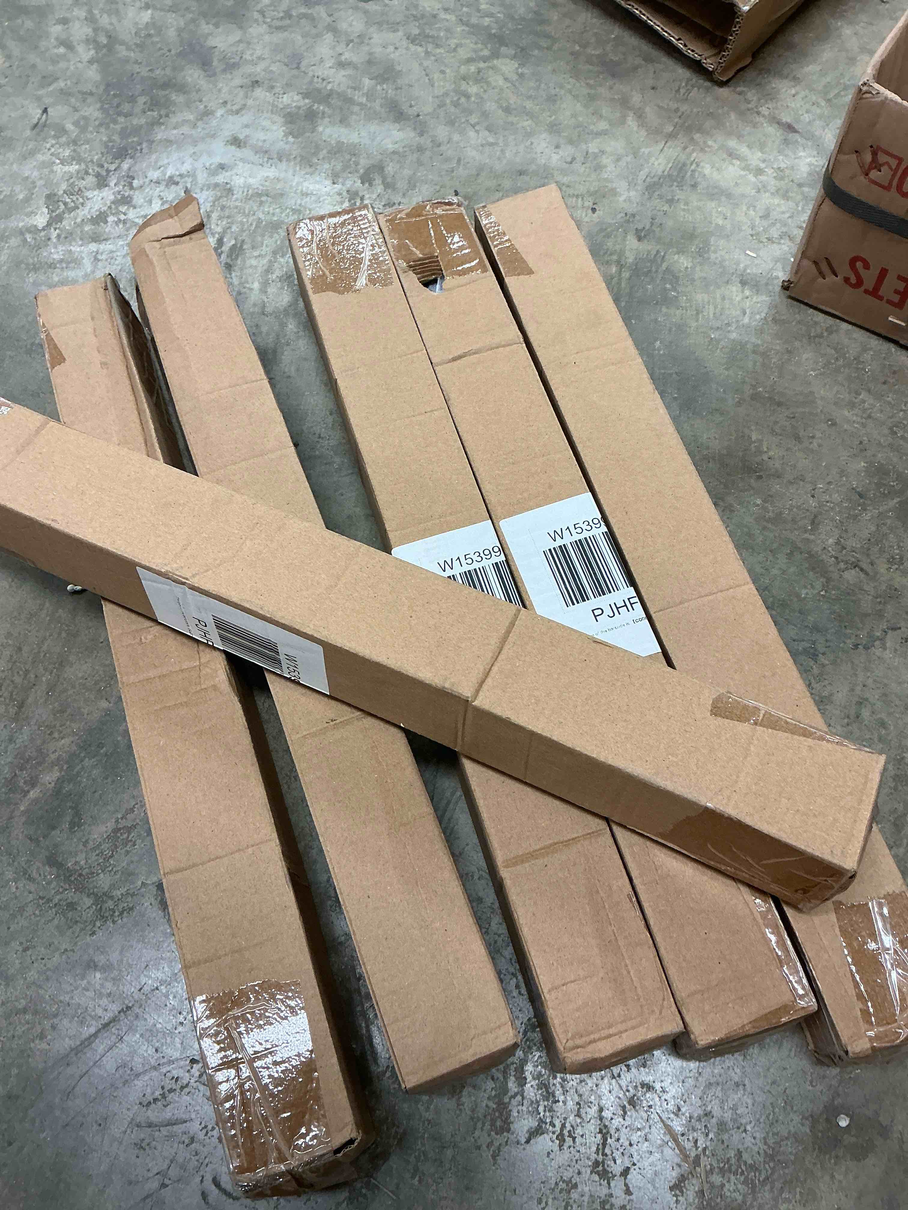 https://s3.amazonaws.com/lotting-images-prod/bidfta/PPE1800184_1760451557599.jpeg