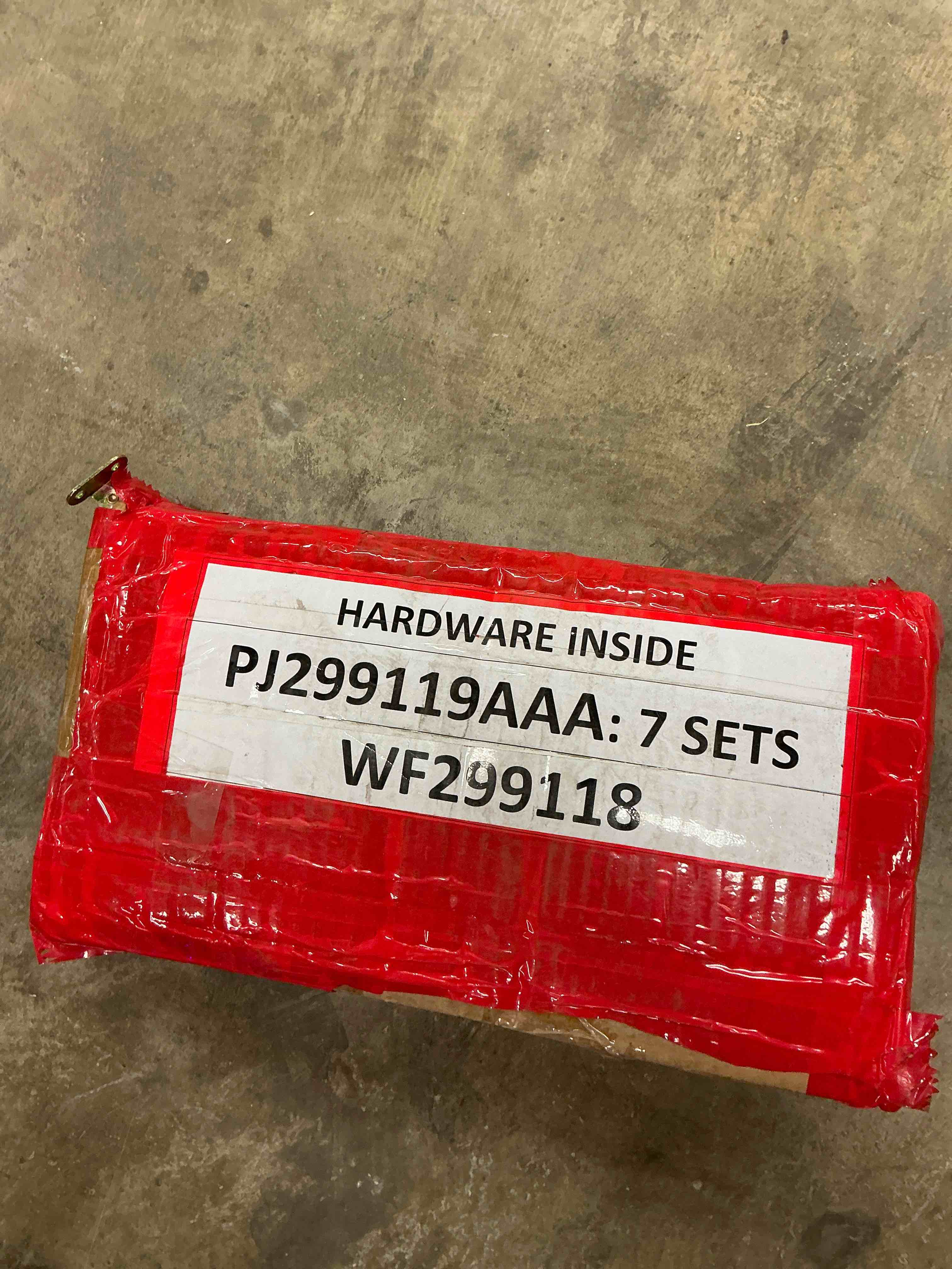 https://s3.amazonaws.com/lotting-images-prod/bidfta/PPE1800186_1760450633254.jpeg