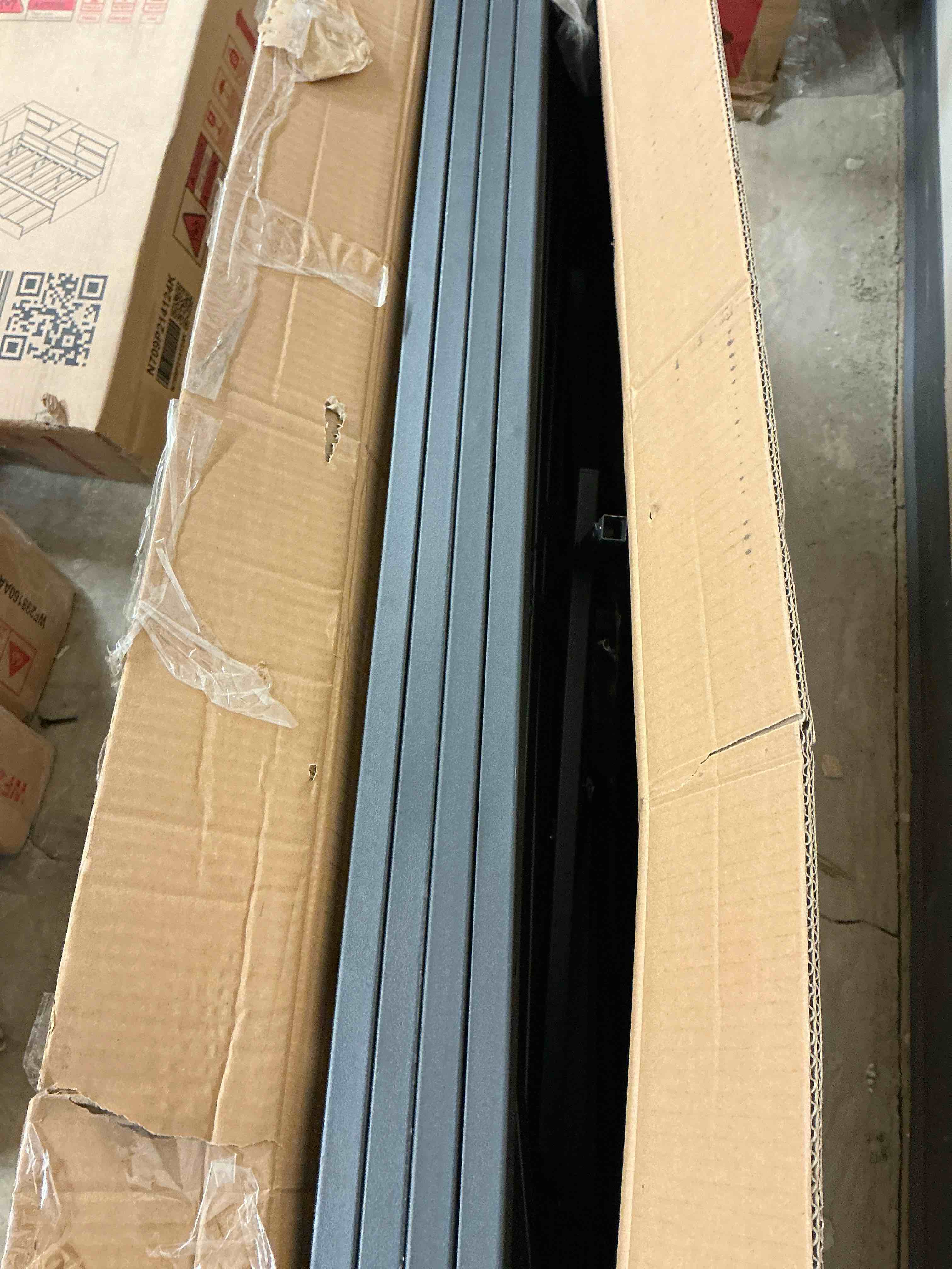 https://s3.amazonaws.com/lotting-images-prod/bidfta/PPE1800225_1760538241593.jpeg