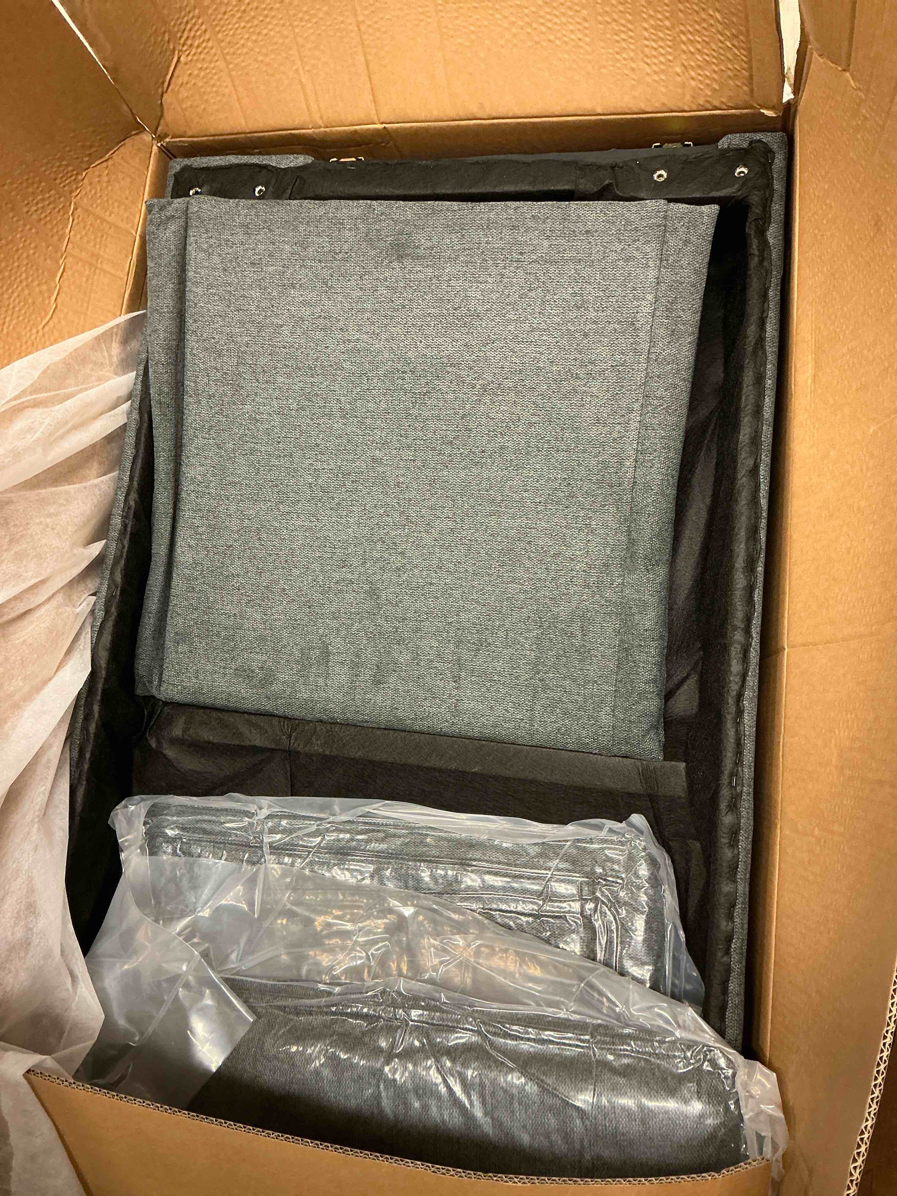 https://s3.amazonaws.com/lotting-images-prod/bidfta/PPE1800228_1760536485183.jpeg
