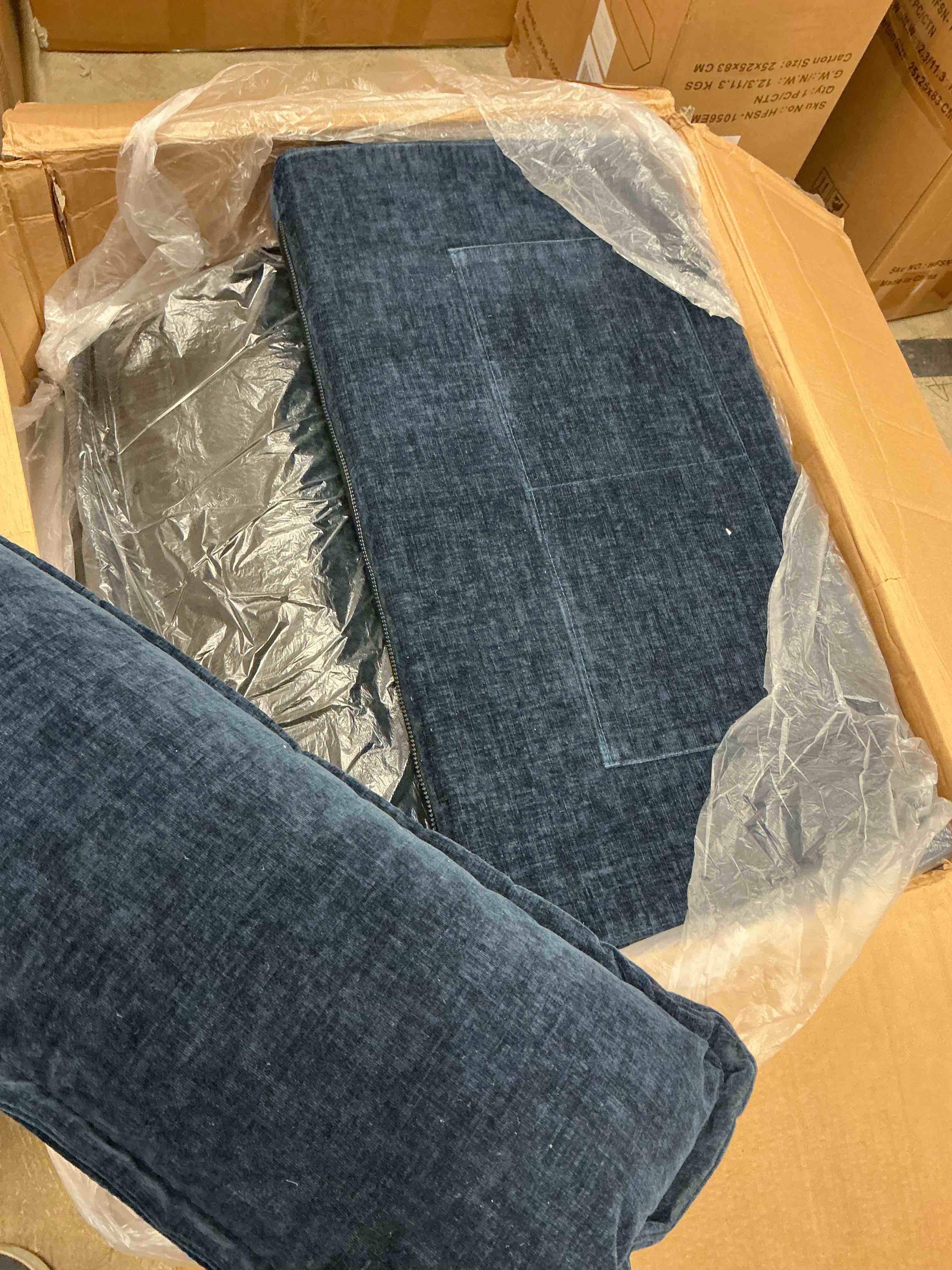 https://s3.amazonaws.com/lotting-images-prod/bidfta/PPE1800243_1760730630780.jpeg