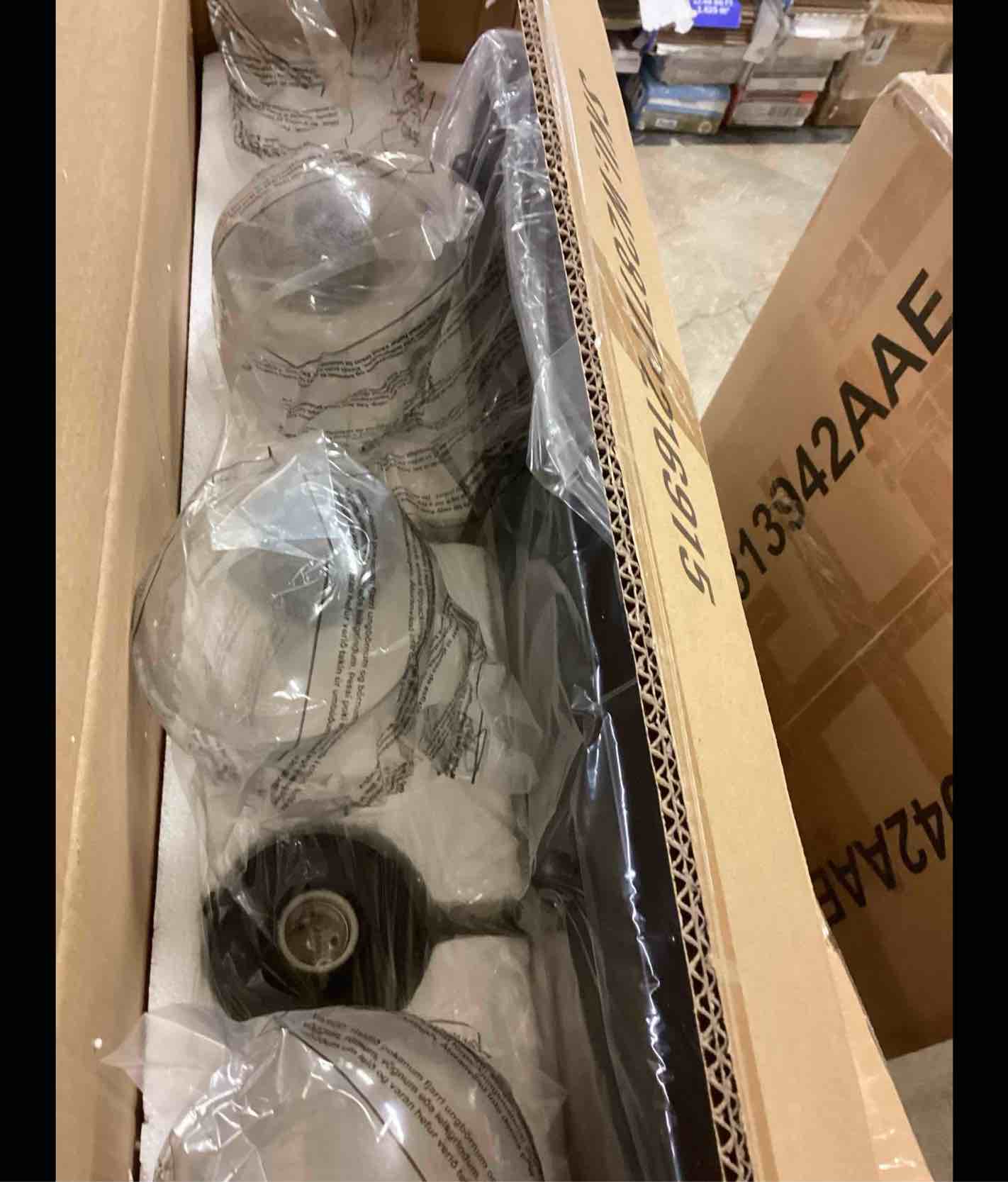 https://s3.amazonaws.com/lotting-images-prod/bidfta/PPE1800250_1760728807298.jpeg
