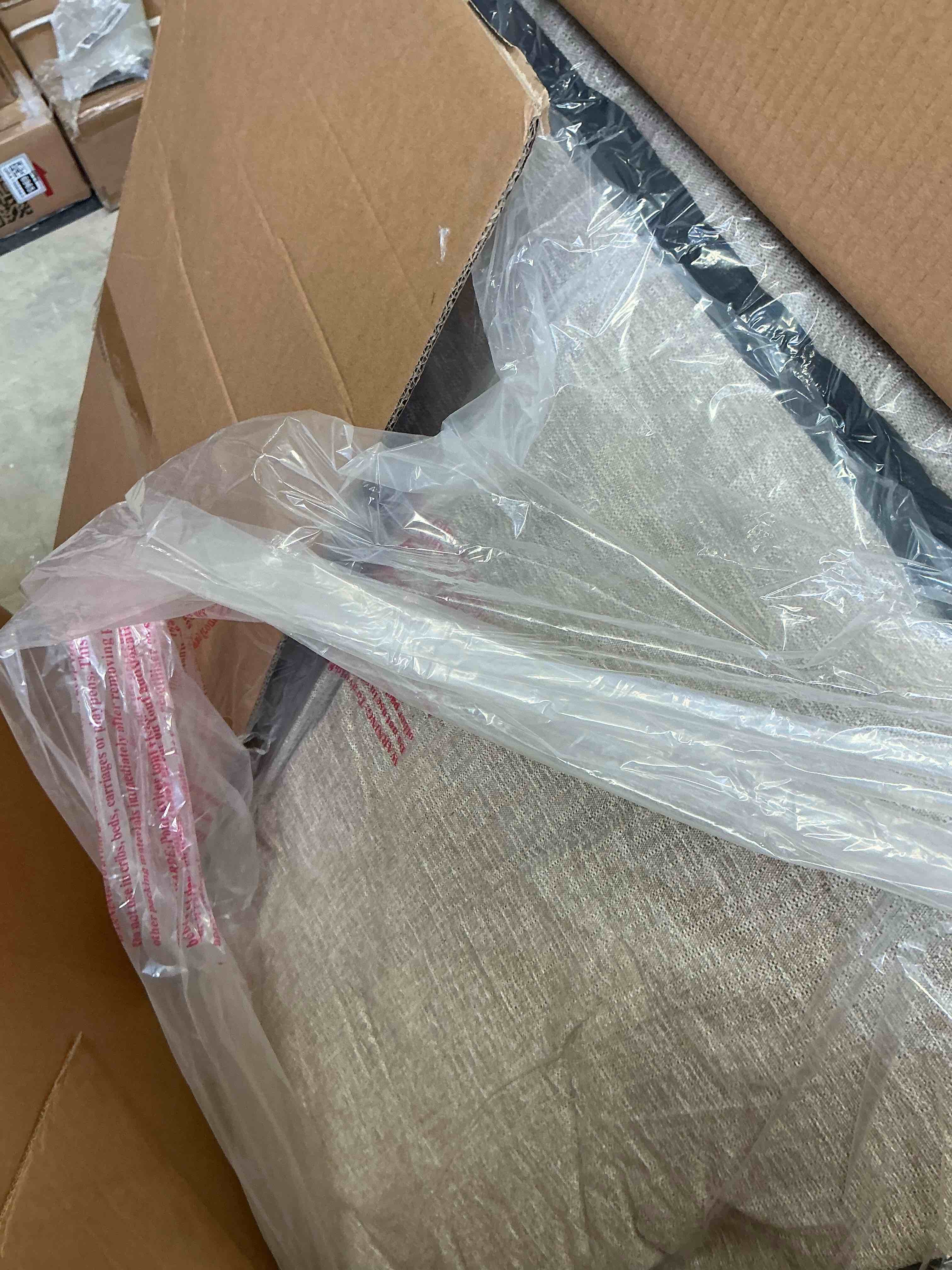 https://s3.amazonaws.com/lotting-images-prod/bidfta/PPE1800289_1760988787497.jpeg