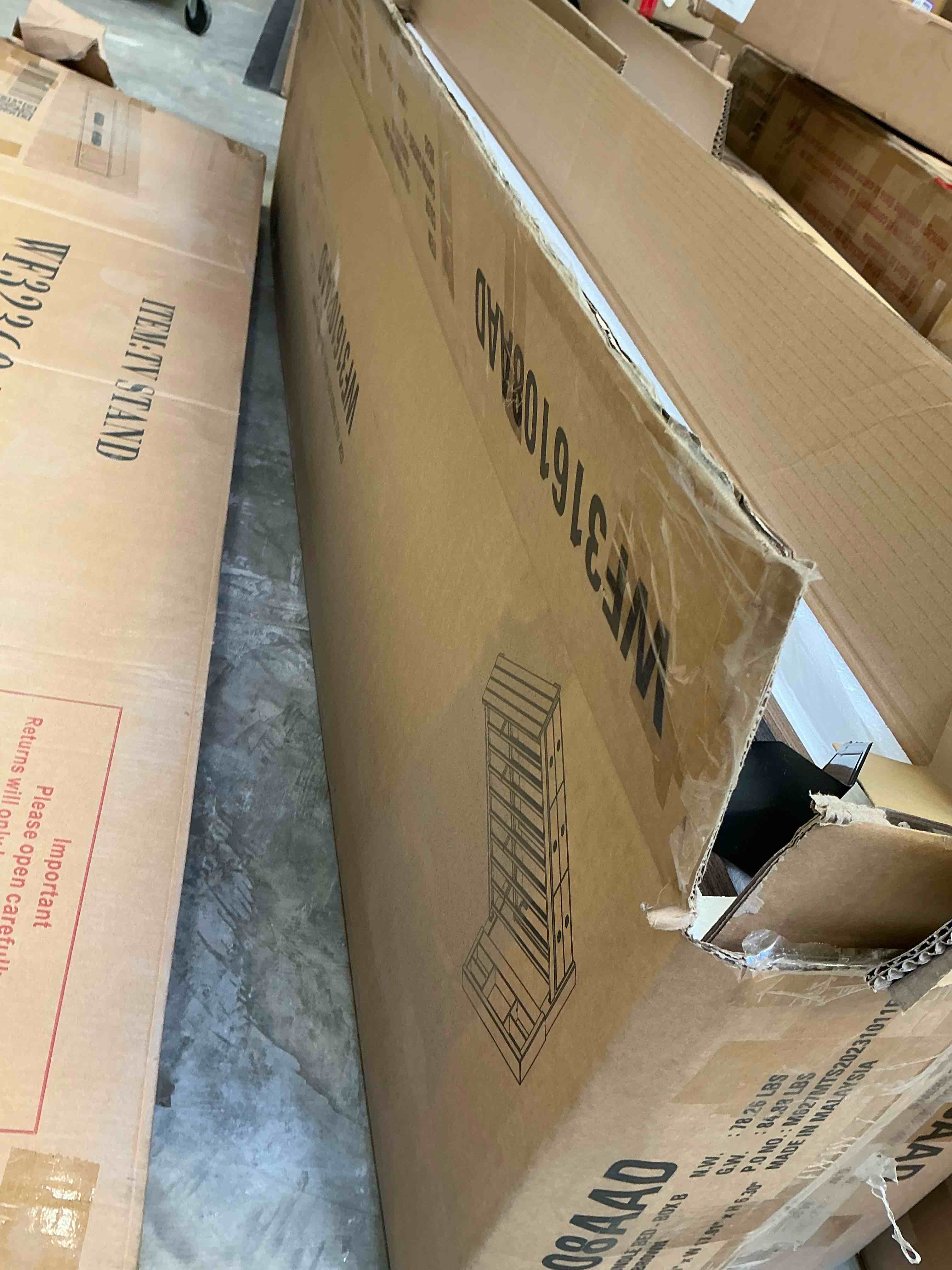 https://s3.amazonaws.com/lotting-images-prod/bidfta/PPE1800296_1760987743039.jpeg