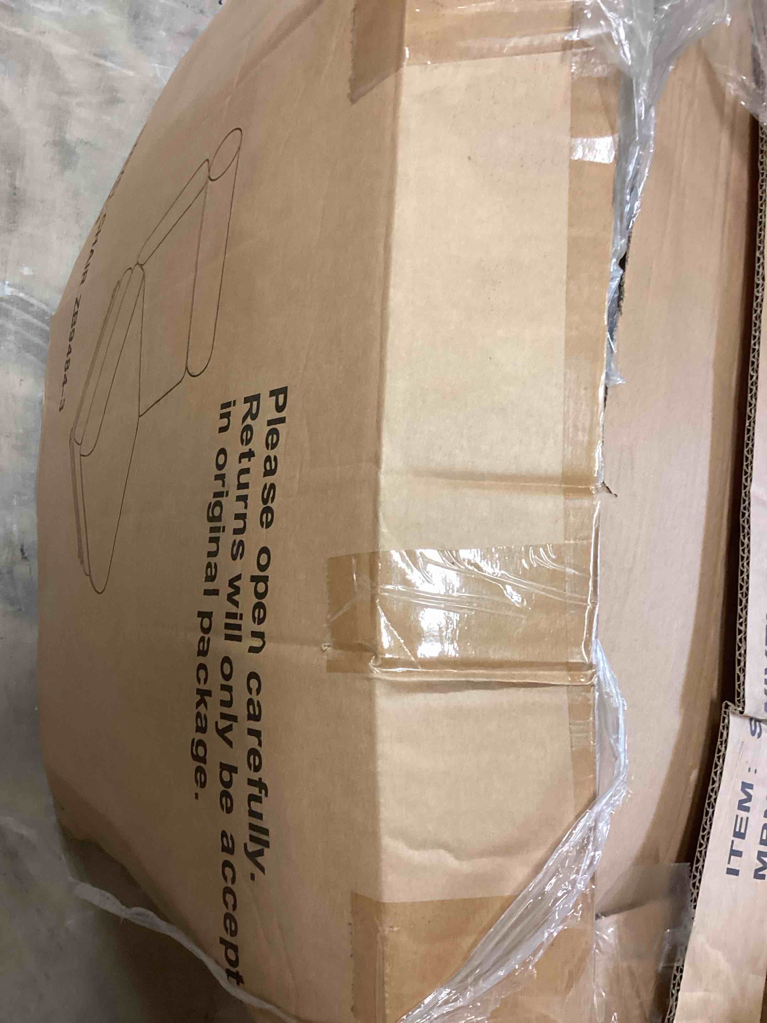 https://s3.amazonaws.com/lotting-images-prod/bidfta/PPE1800334_1761161845623.jpeg