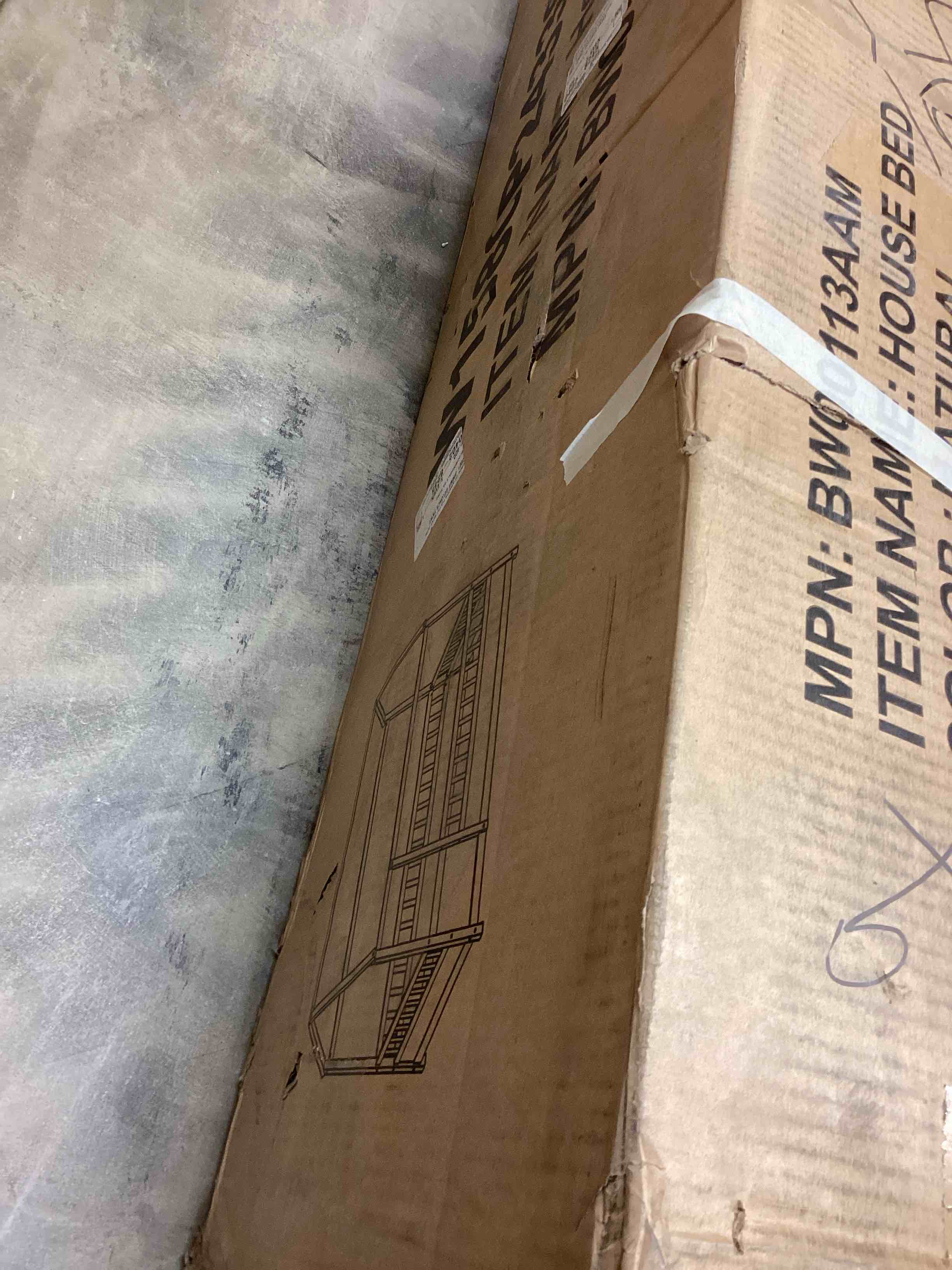 https://s3.amazonaws.com/lotting-images-prod/bidfta/PPE1800339_1761162030650.jpeg