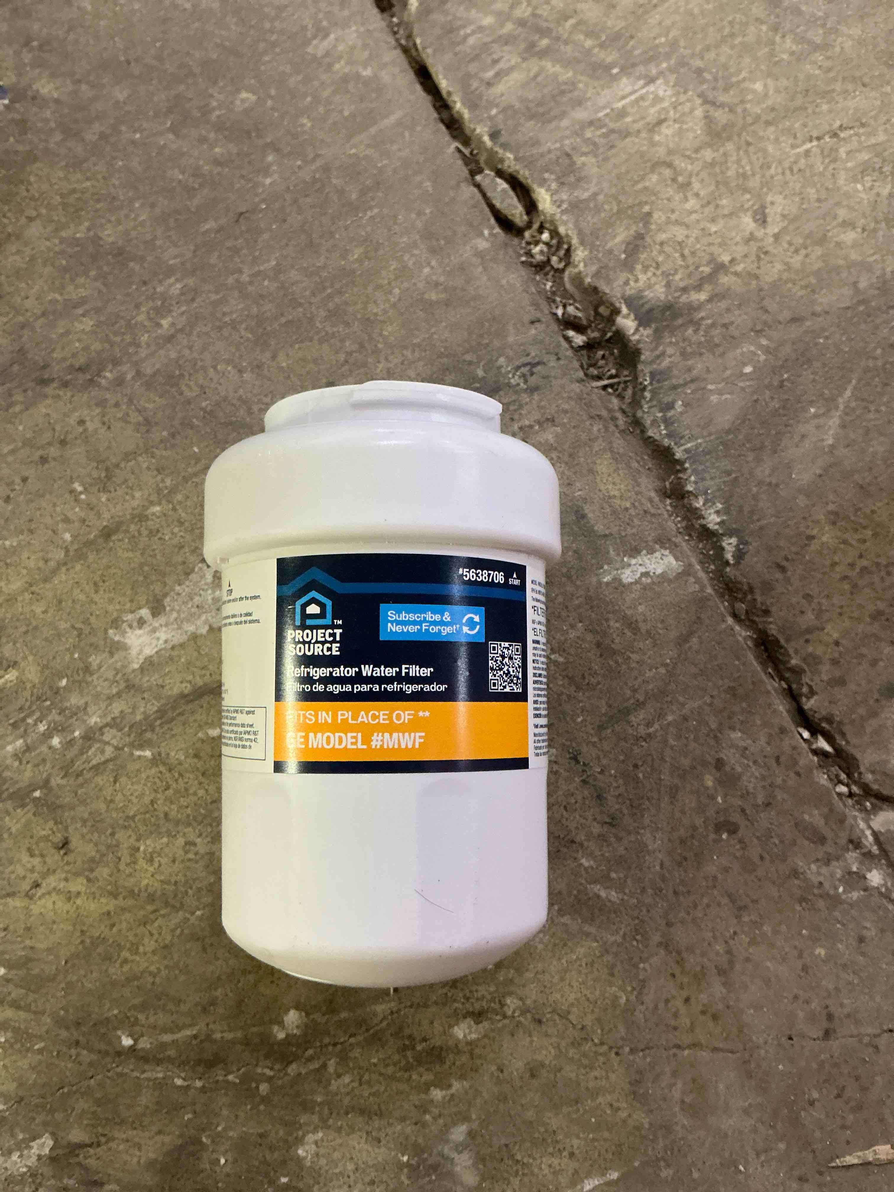 Project Source Twist-in Refrigerator Water Filter Fits GE Filter MWF