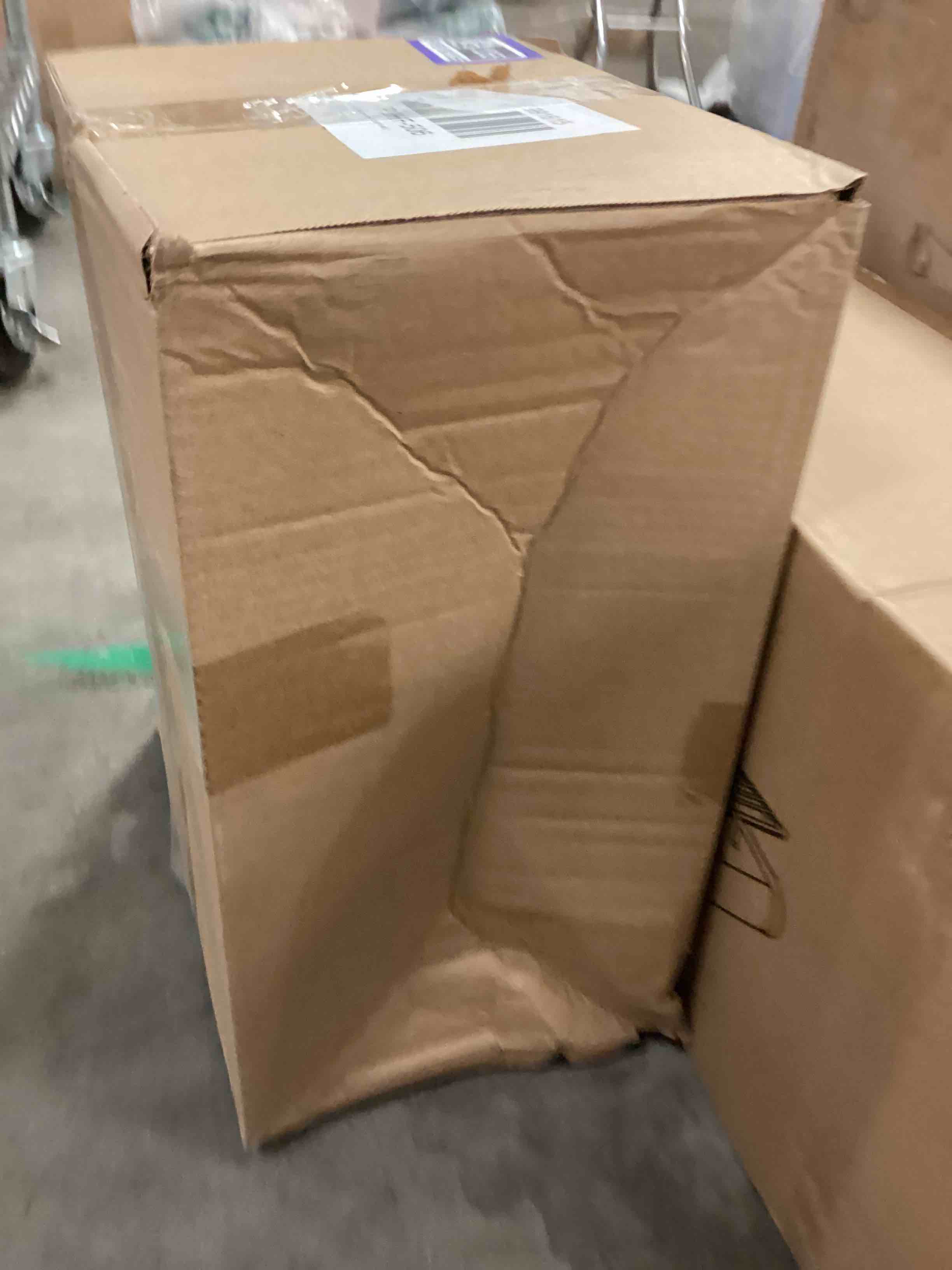 https://s3.amazonaws.com/lotting-images-prod/bidfta/PPE1801265_1750369563176.jpeg