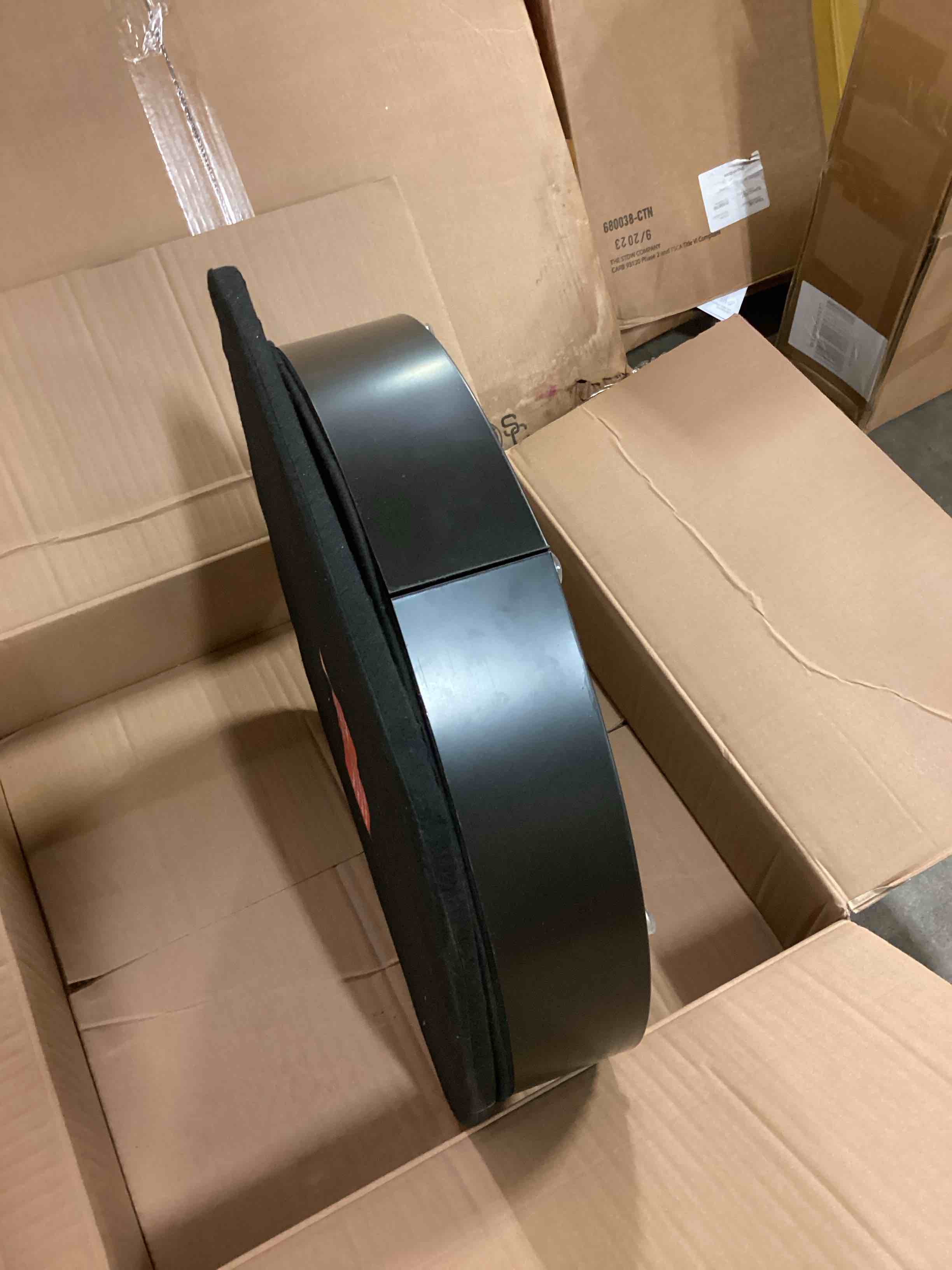 https://s3.amazonaws.com/lotting-images-prod/bidfta/PPE1801323_1750865778815.jpeg
