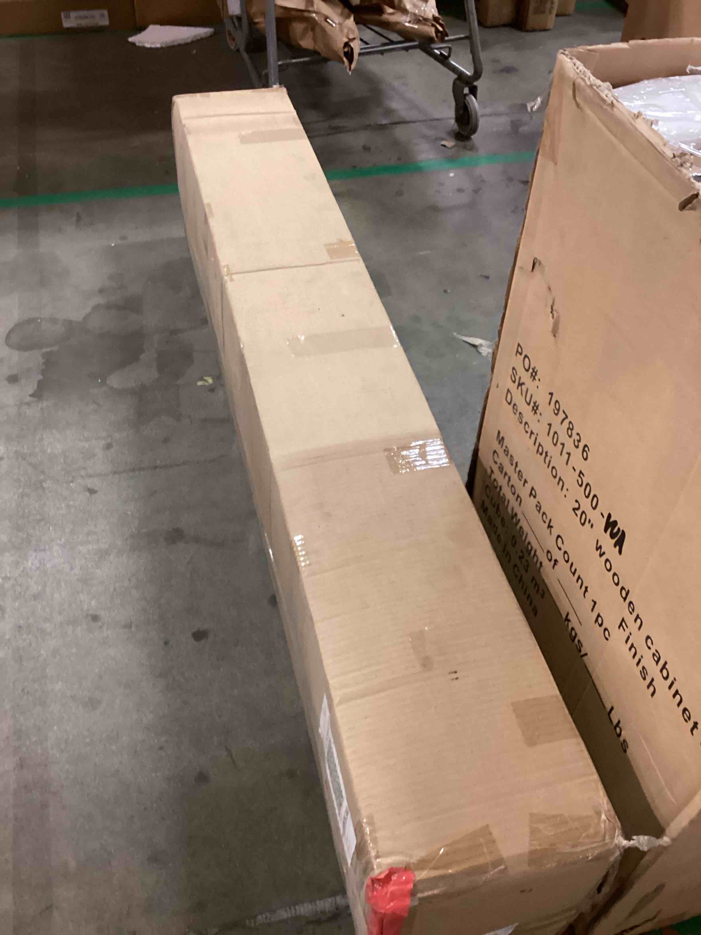 https://s3.amazonaws.com/lotting-images-prod/bidfta/PPE1801329_1750864410046.jpeg