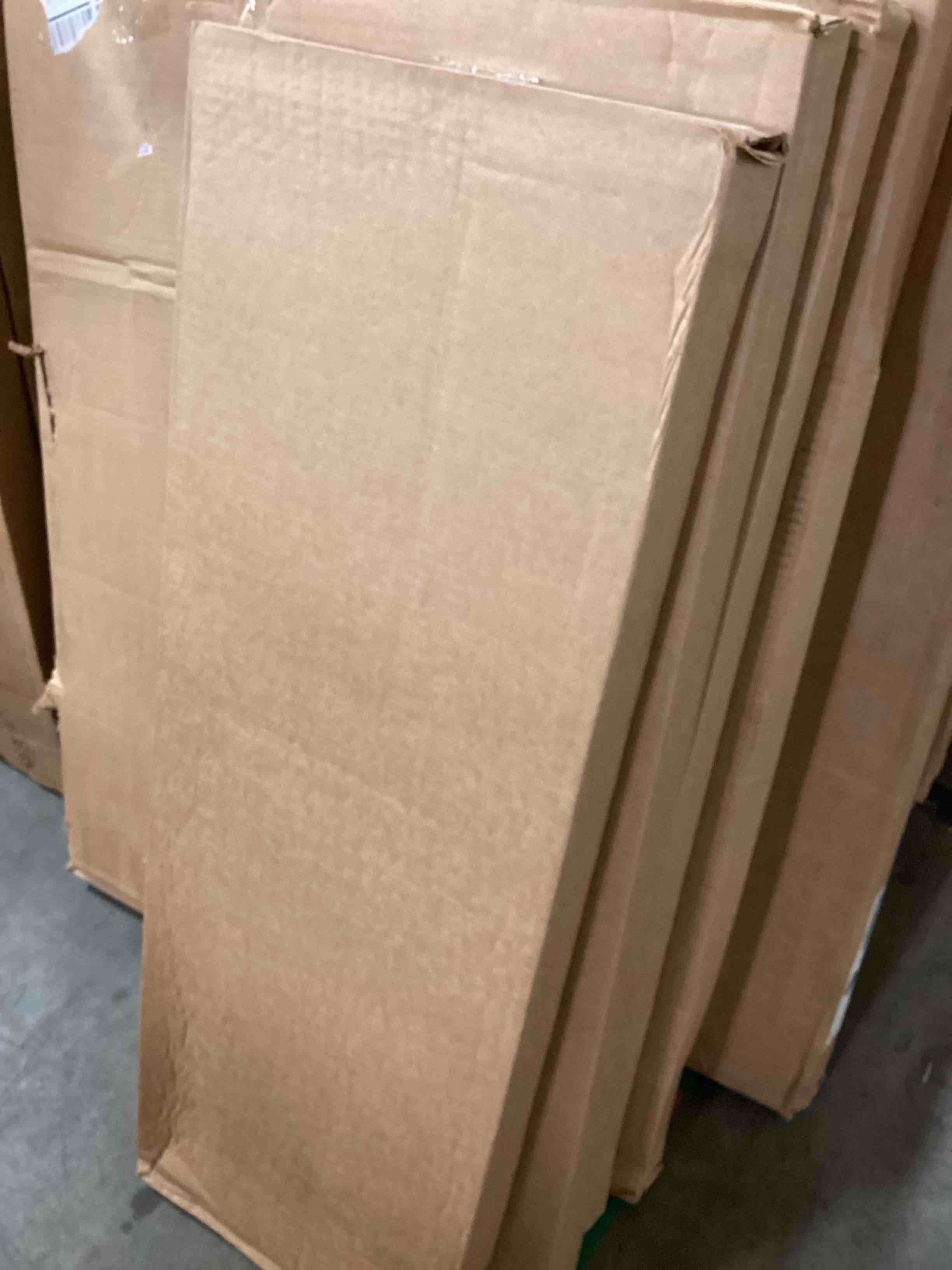 https://s3.amazonaws.com/lotting-images-prod/bidfta/PPE1801358_1750873446543.jpeg