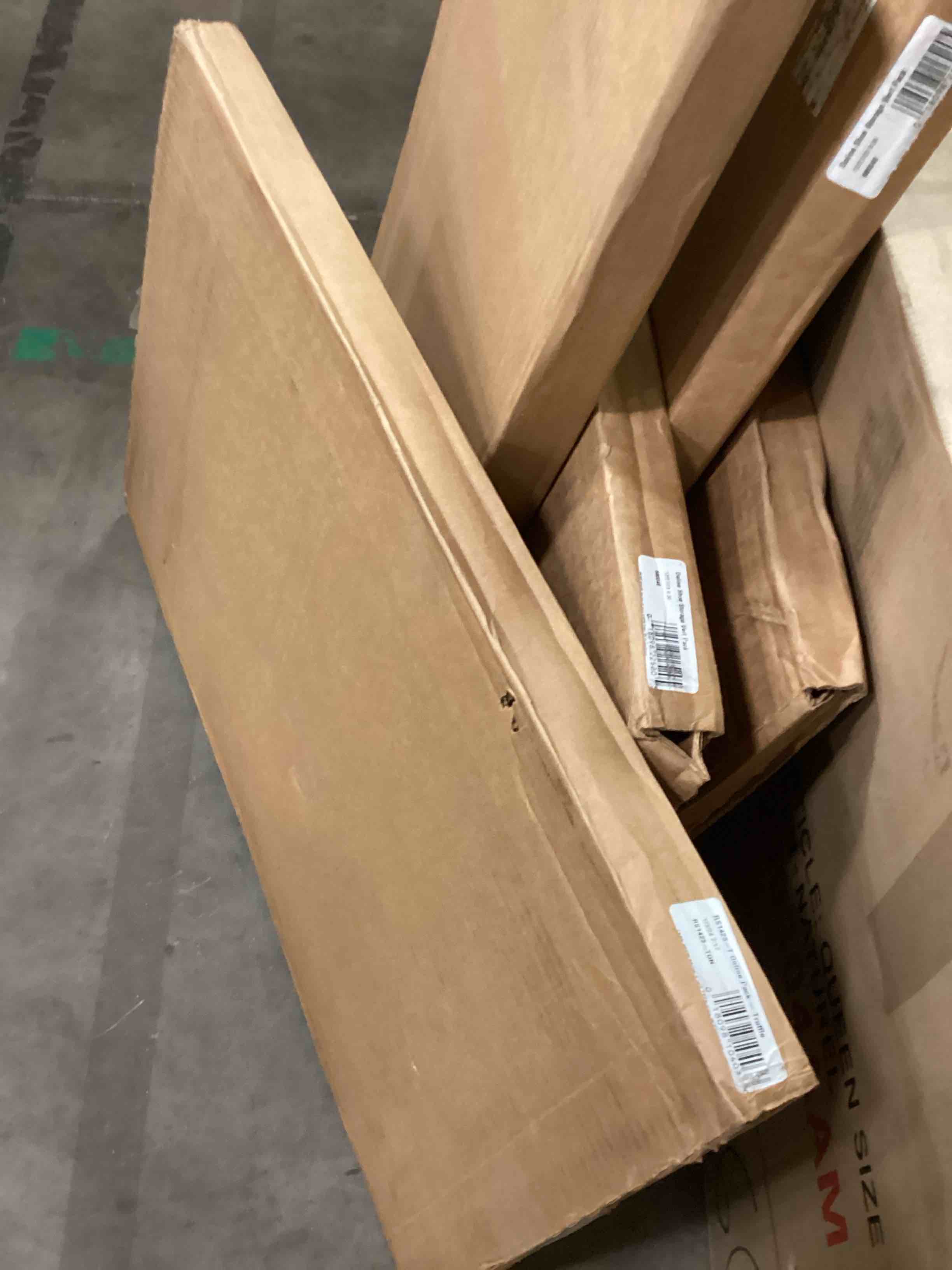 https://s3.amazonaws.com/lotting-images-prod/bidfta/PPE1801398_1750887254843.jpeg