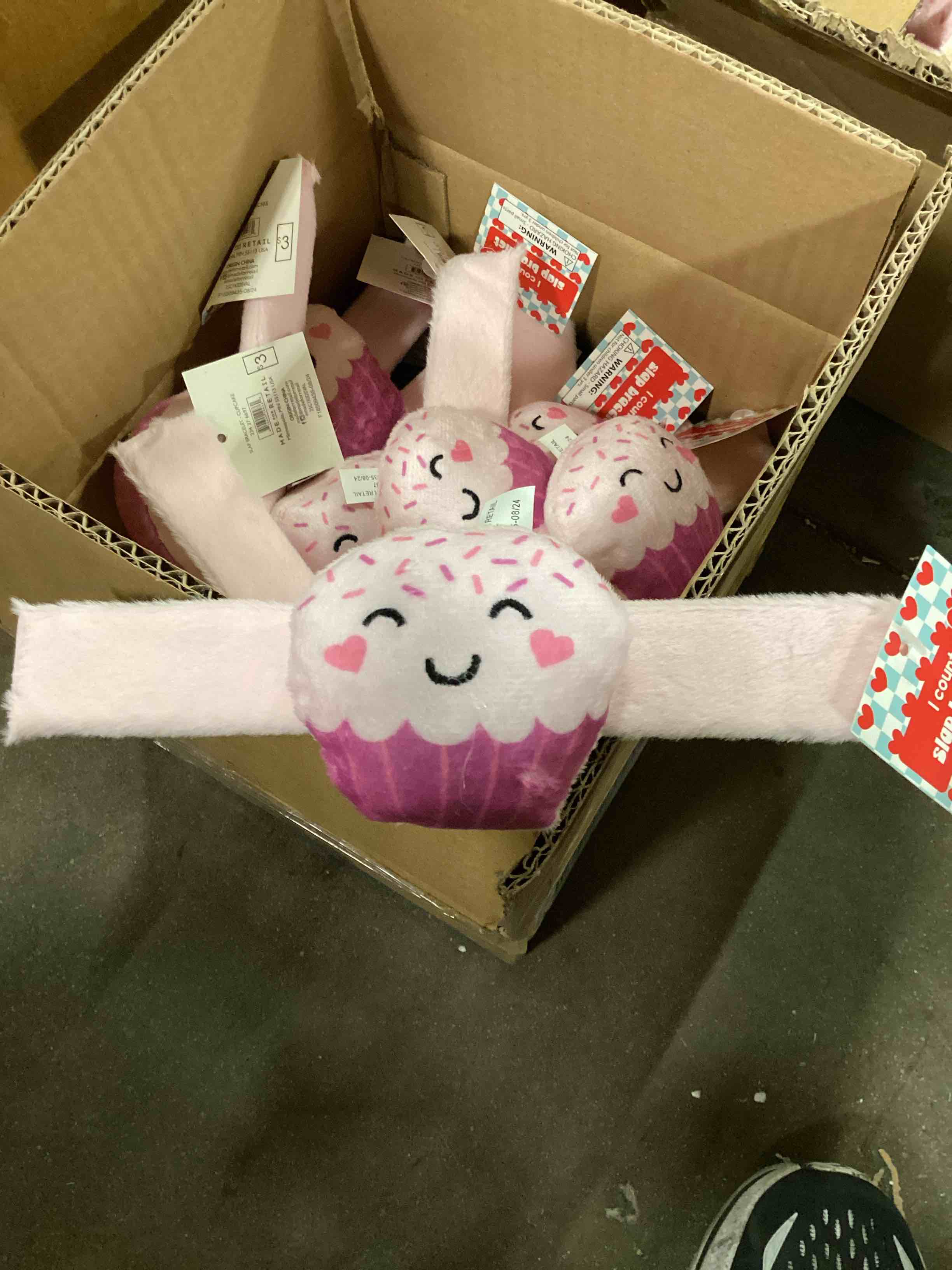 https://s3.amazonaws.com/lotting-images-prod/bidfta/PPE1801432_1751048146139.jpeg