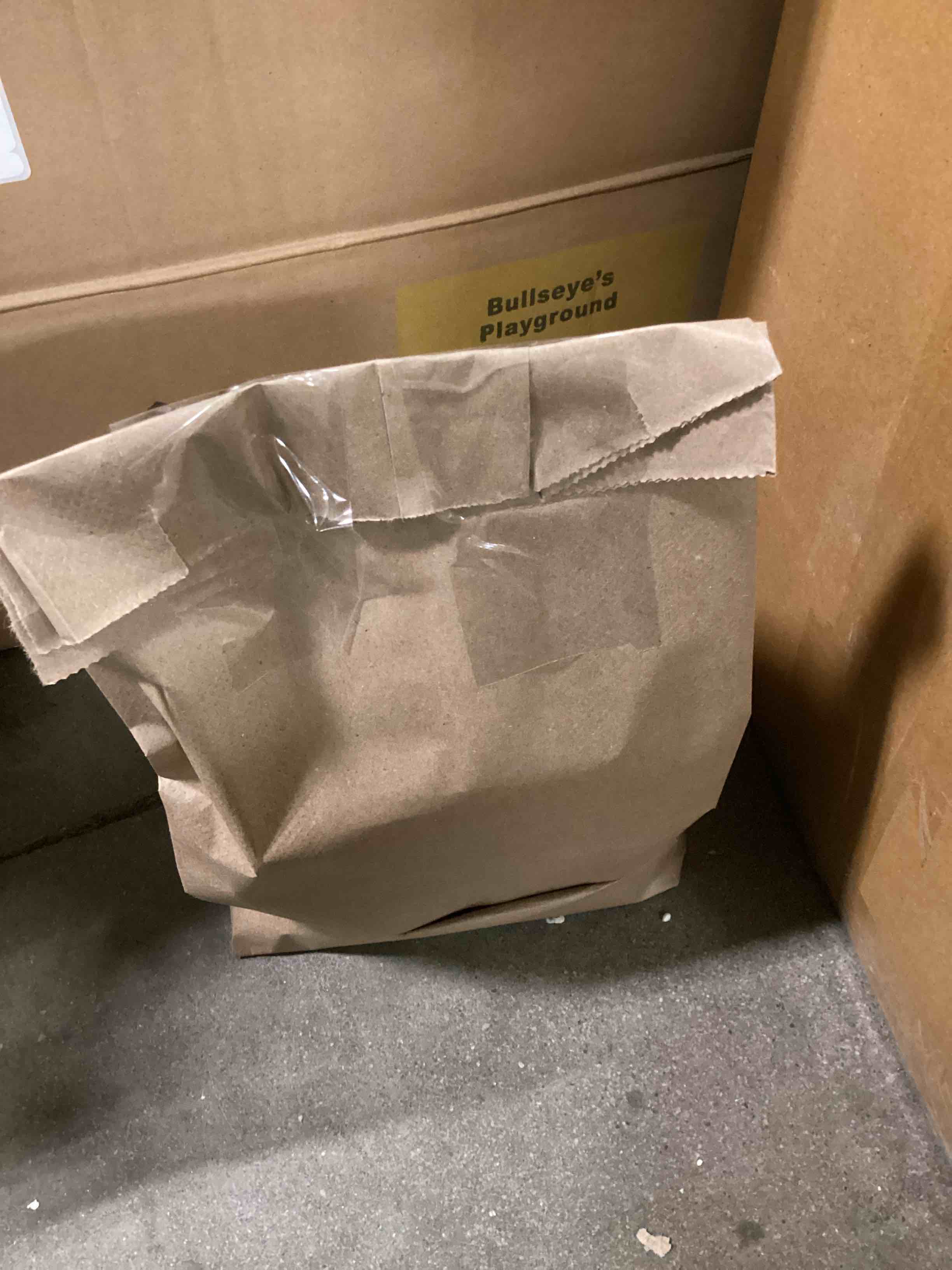 https://s3.amazonaws.com/lotting-images-prod/bidfta/PPE1801448_1751047362206.jpeg