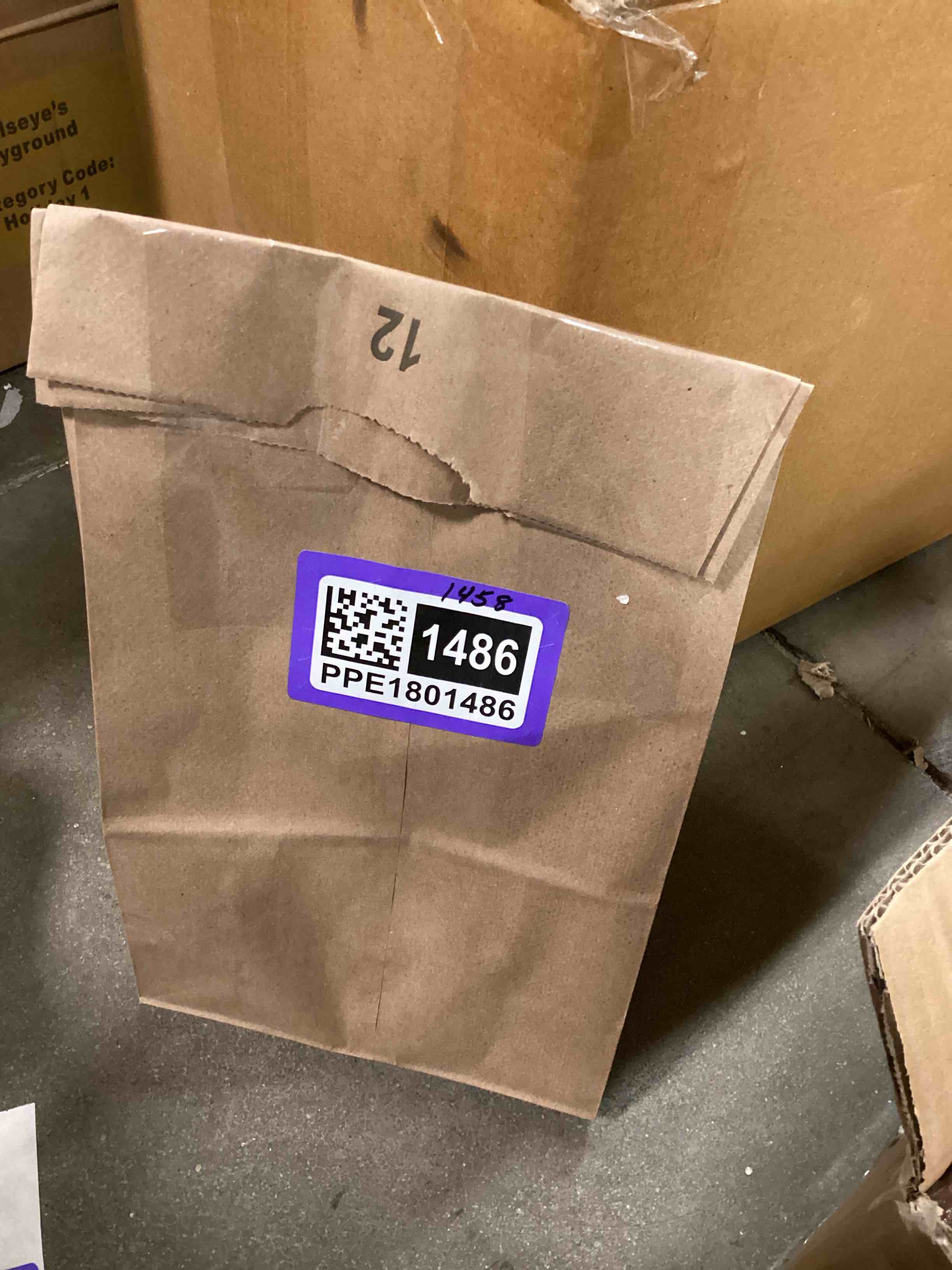 https://s3.amazonaws.com/lotting-images-prod/bidfta/PPE1801486_1751053105702.jpeg
