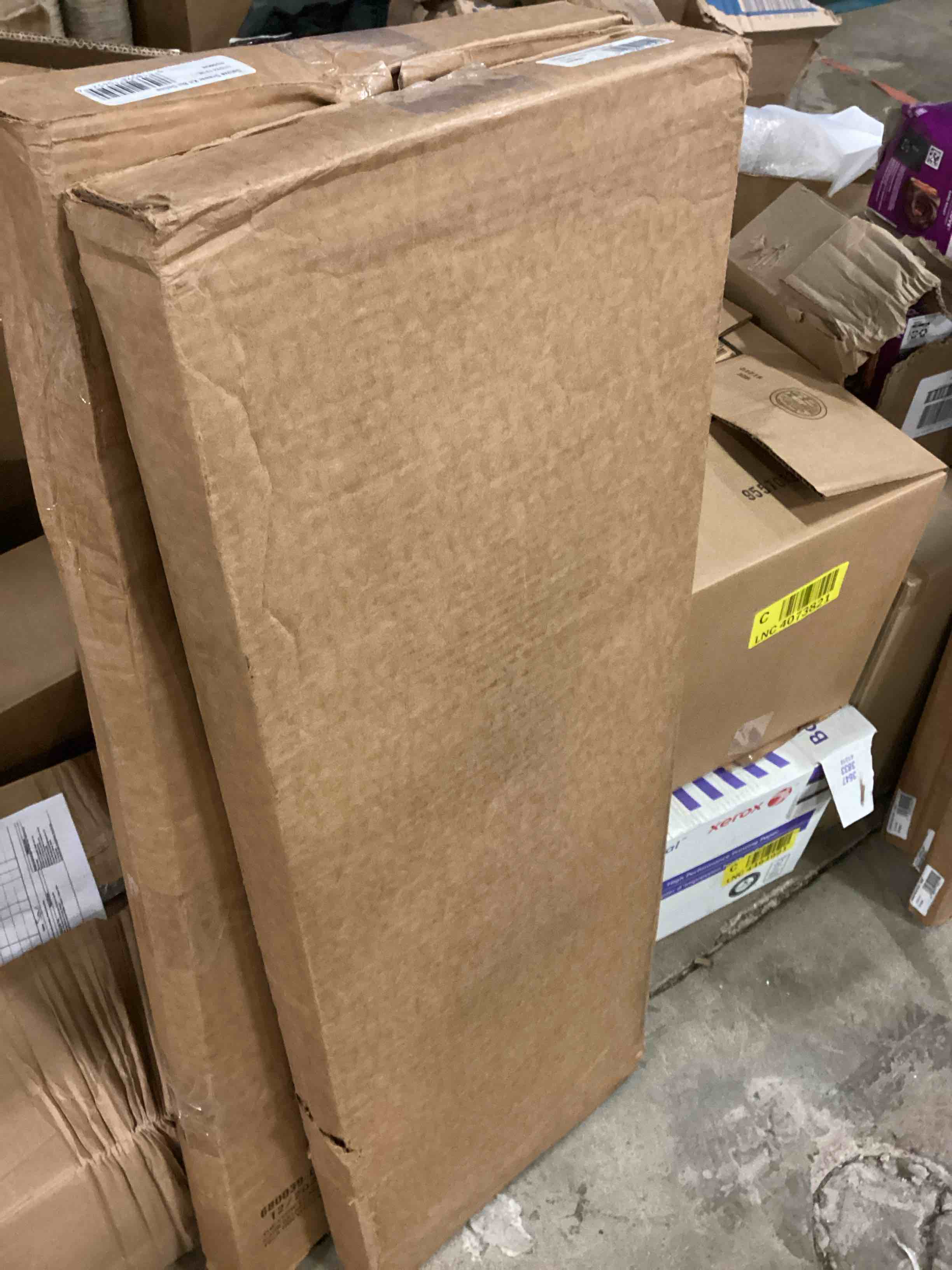 https://s3.amazonaws.com/lotting-images-prod/bidfta/PPE1801802_1751478680347.jpeg