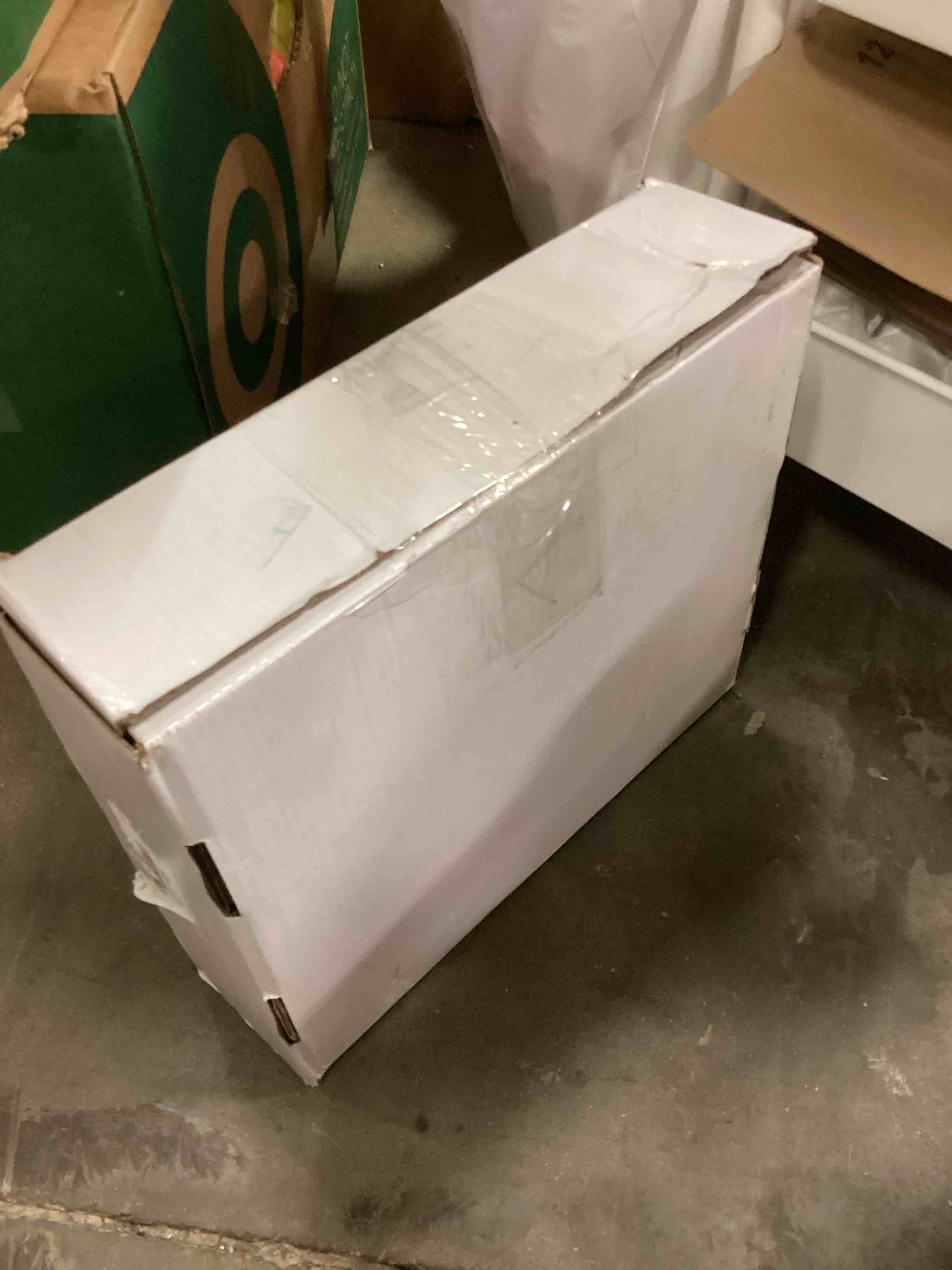 https://s3.amazonaws.com/lotting-images-prod/bidfta/PPE1801824_1751900851735.jpeg