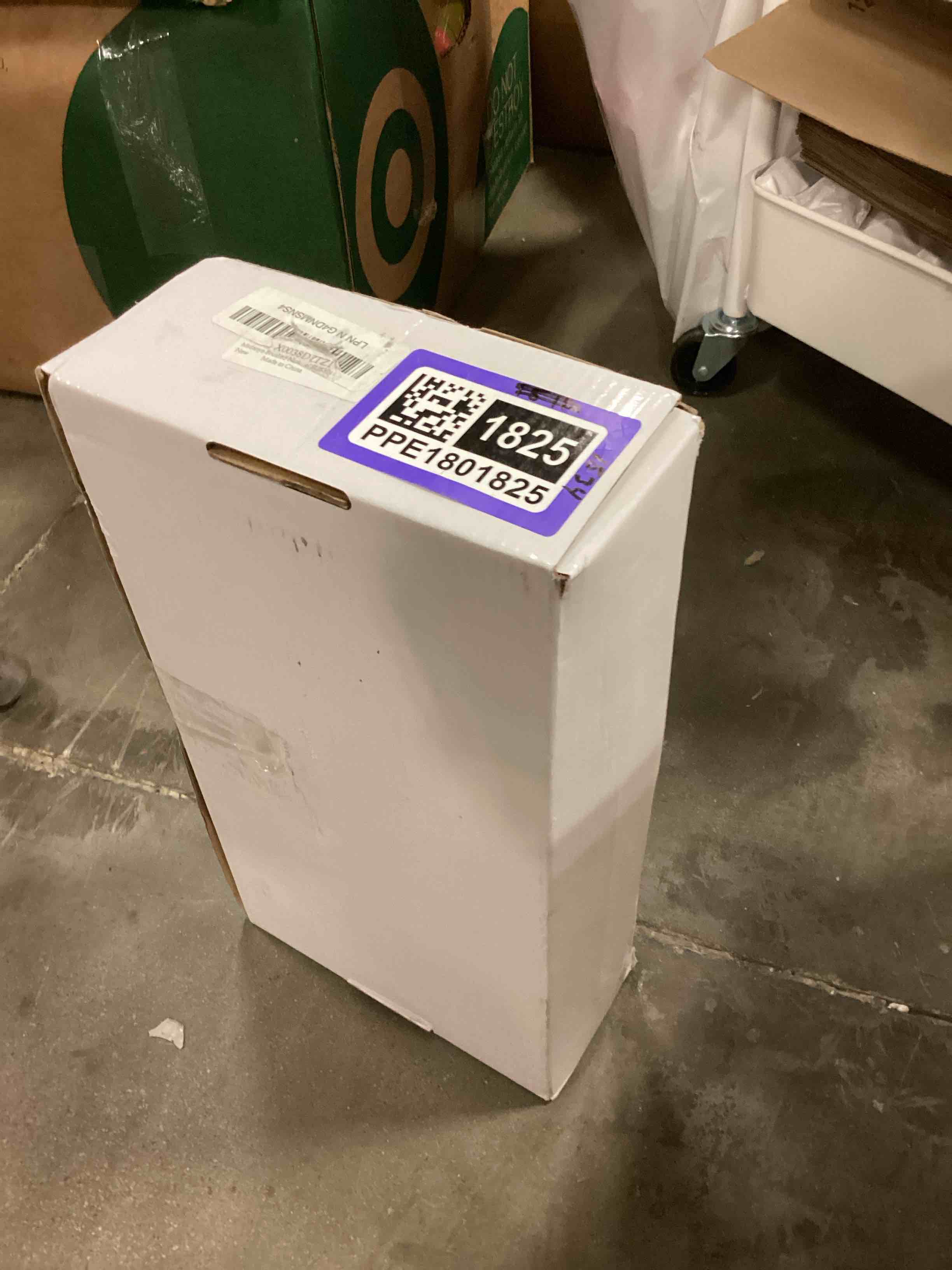 https://s3.amazonaws.com/lotting-images-prod/bidfta/PPE1801825_1751900408711.jpeg
