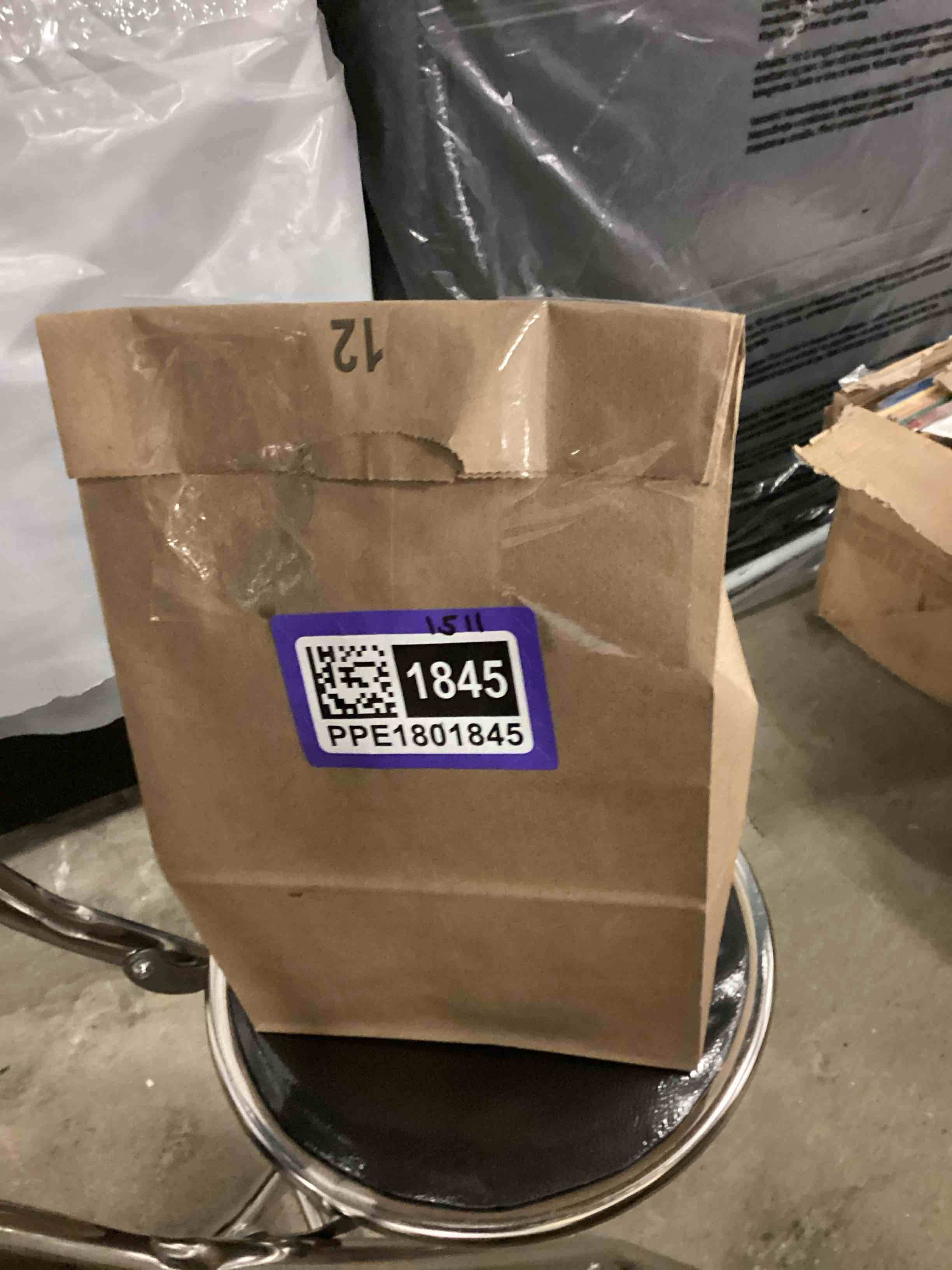 https://s3.amazonaws.com/lotting-images-prod/bidfta/PPE1801845_1751556171972.jpeg