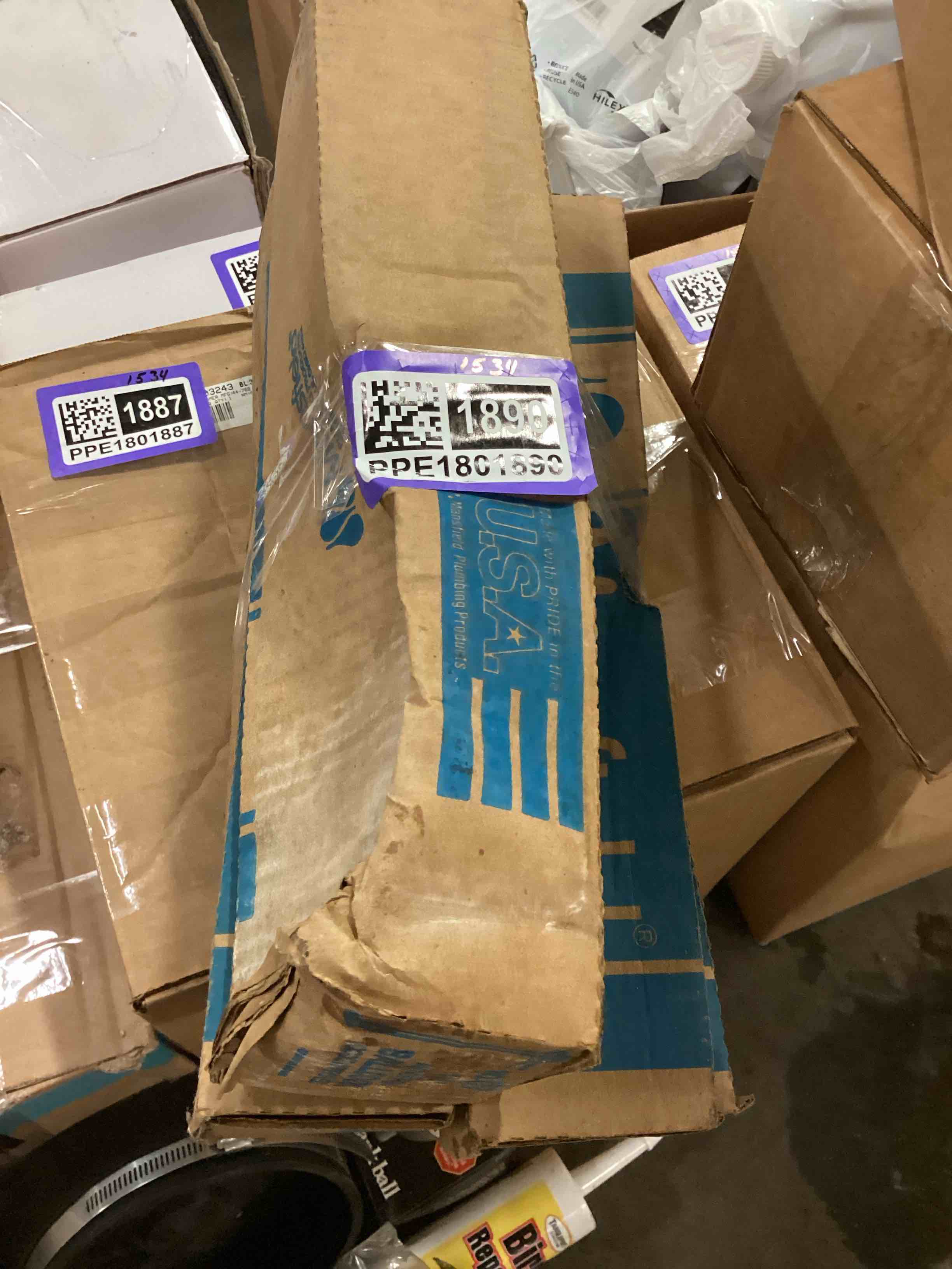 https://s3.amazonaws.com/lotting-images-prod/bidfta/PPE1801890_1751918151452.jpeg
