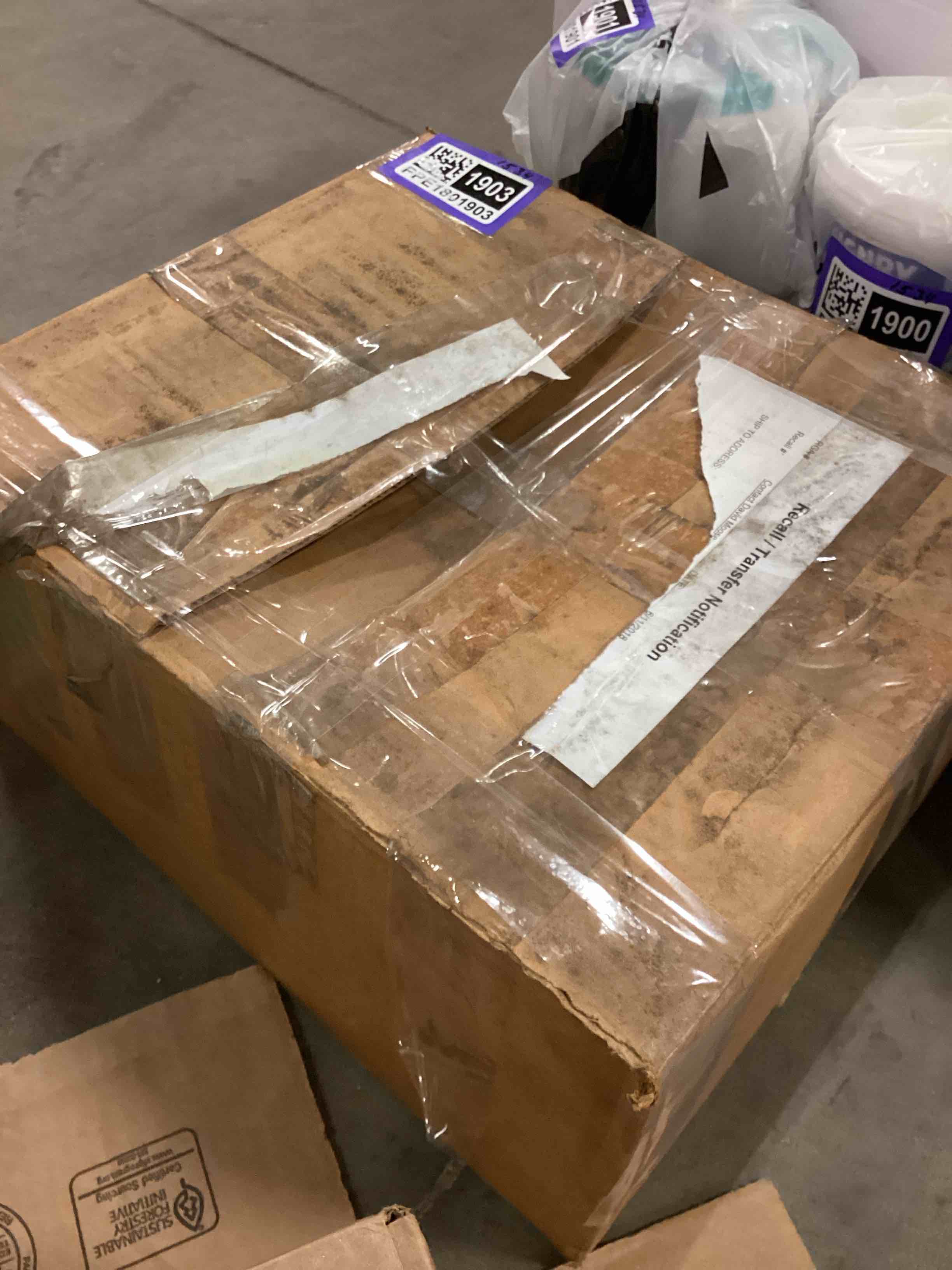 https://s3.amazonaws.com/lotting-images-prod/bidfta/PPE1801903_1751910103200.jpeg