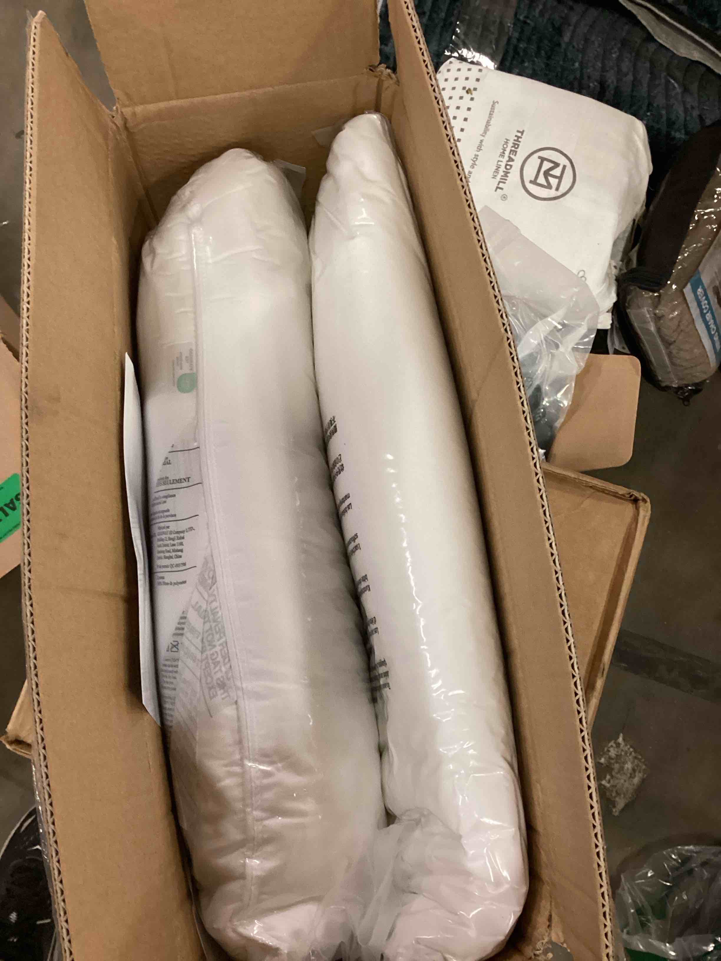 https://s3.amazonaws.com/lotting-images-prod/bidfta/PPE1801926_1752767112085.jpeg