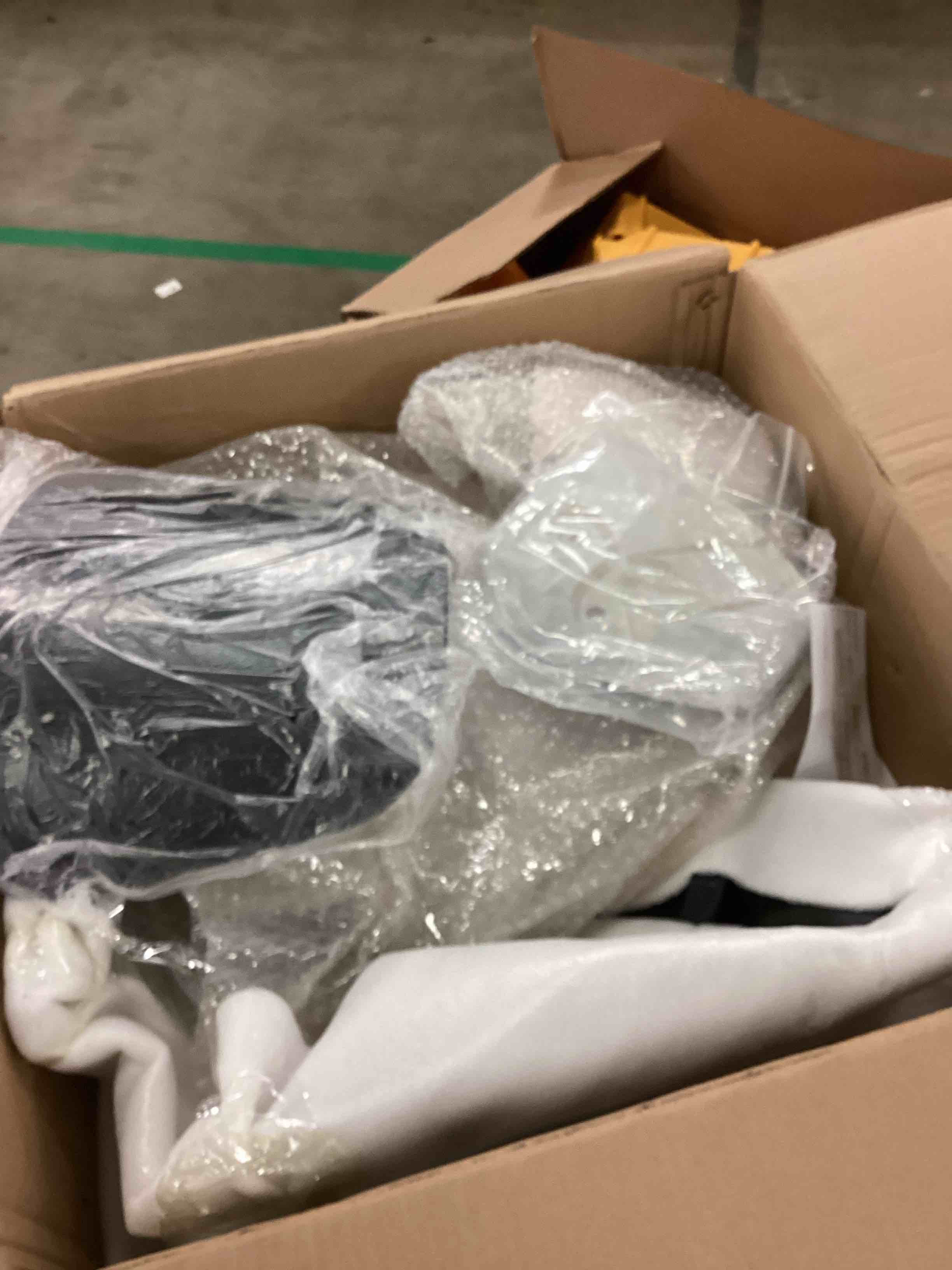 https://s3.amazonaws.com/lotting-images-prod/bidfta/PPE1801928_1752767668898.jpeg