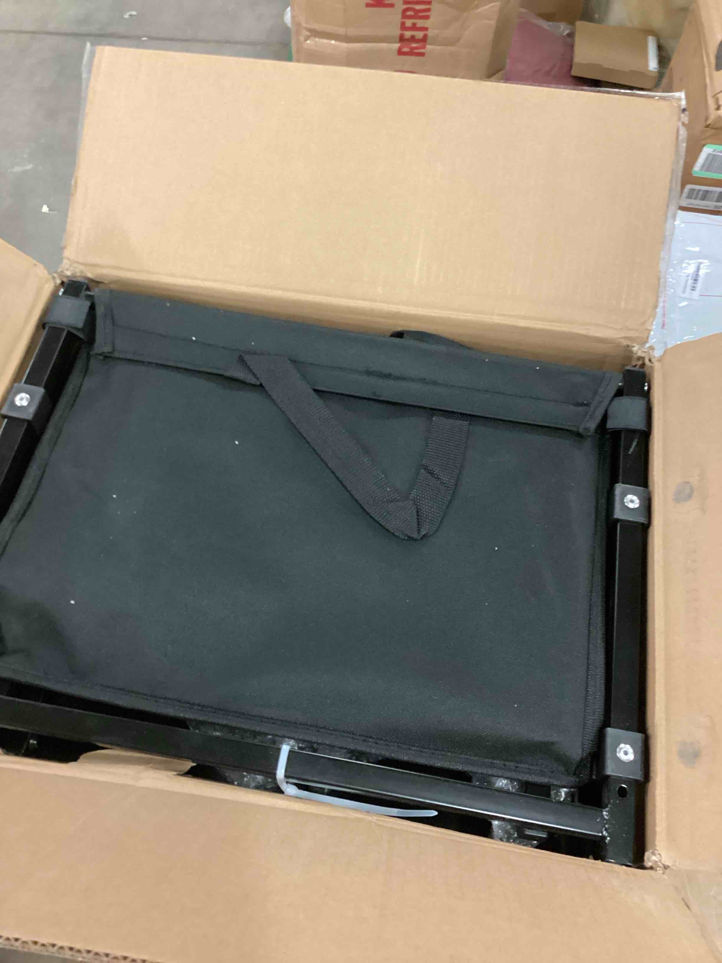 https://s3.amazonaws.com/lotting-images-prod/bidfta/PPE1801956_1752761946321.jpeg