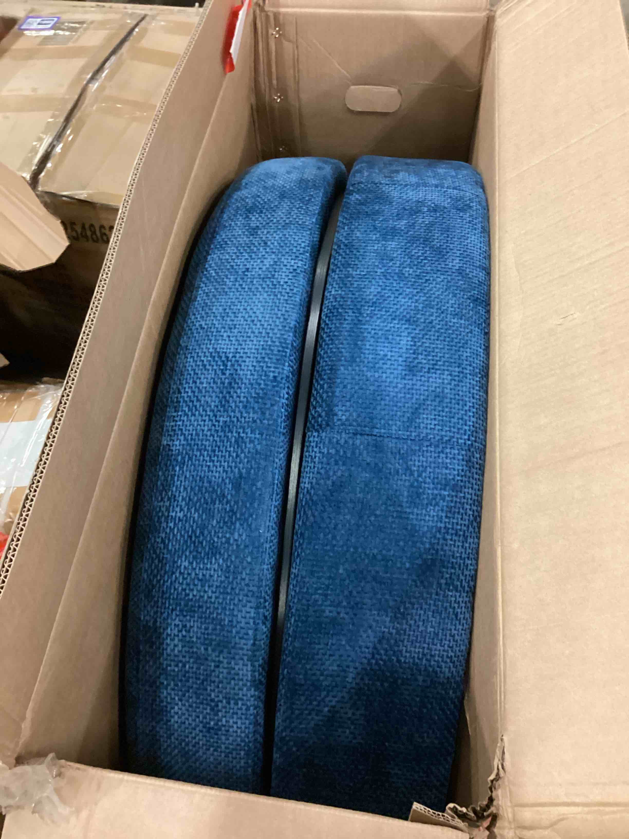 https://s3.amazonaws.com/lotting-images-prod/bidfta/PPE1801994_1753284668033.jpeg