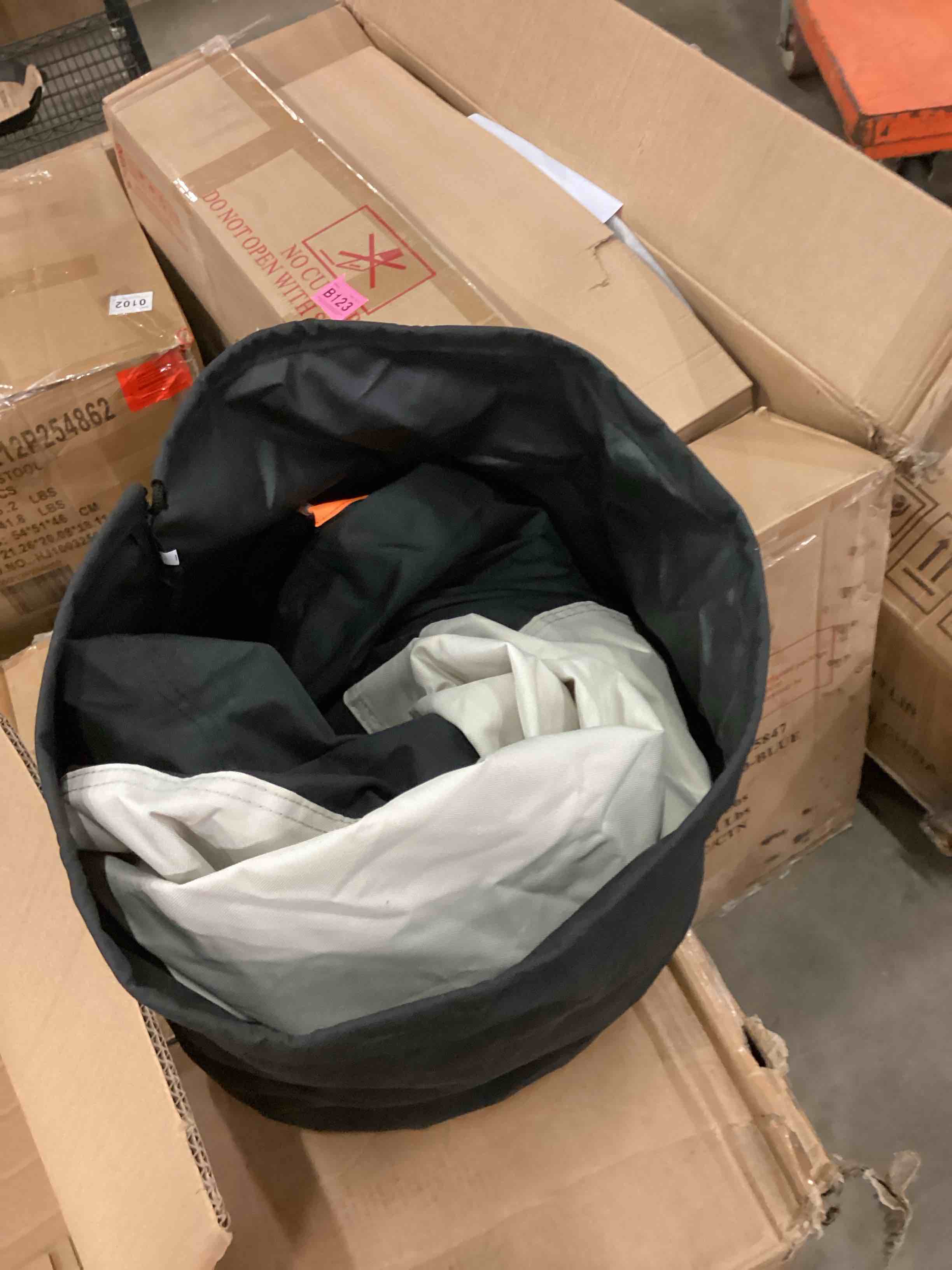 https://s3.amazonaws.com/lotting-images-prod/bidfta/PPE1801995_1753284316690.jpeg