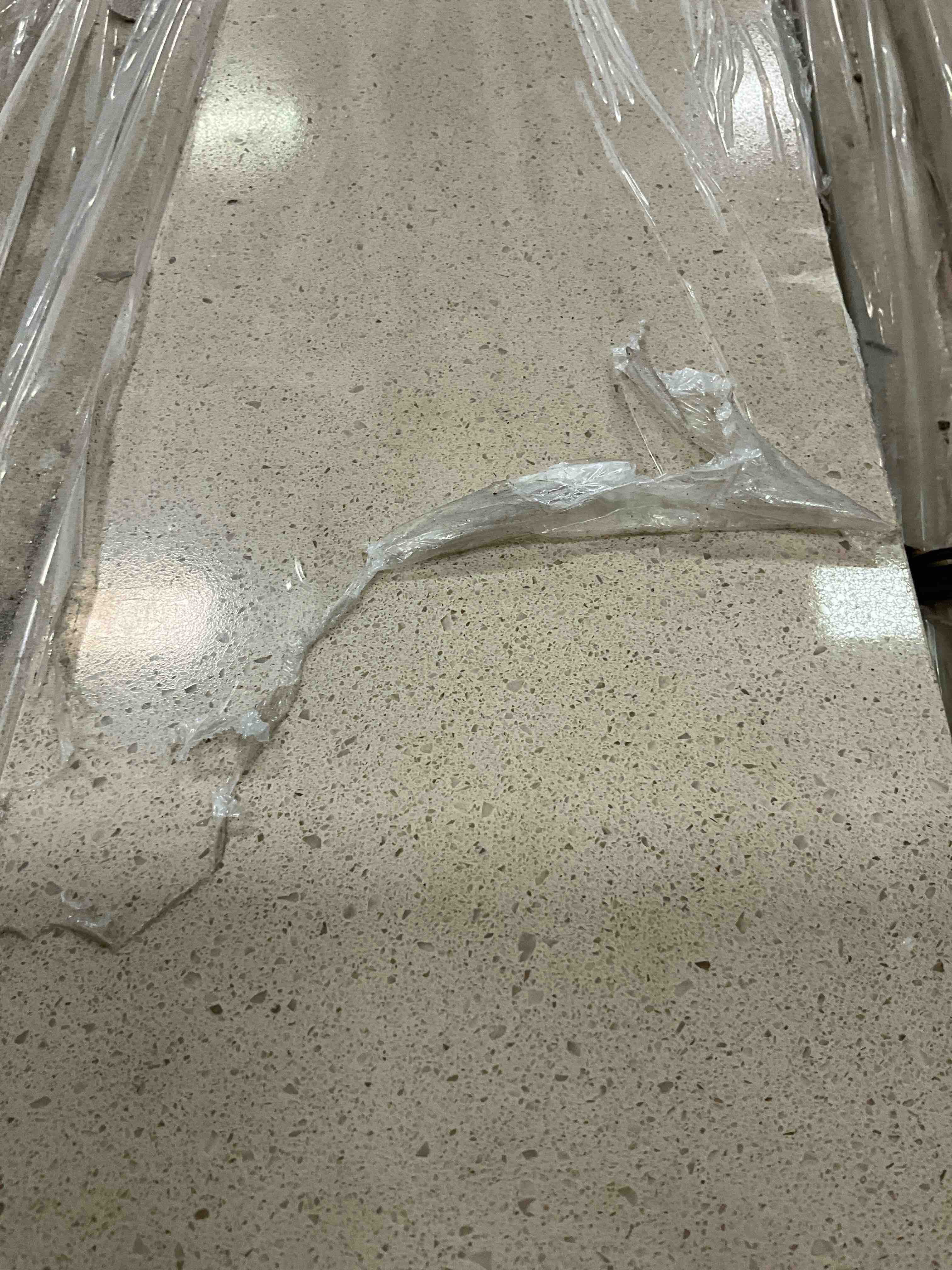 https://s3.amazonaws.com/lotting-images-prod/bidfta/PPE1802201_1754321073899.jpeg
