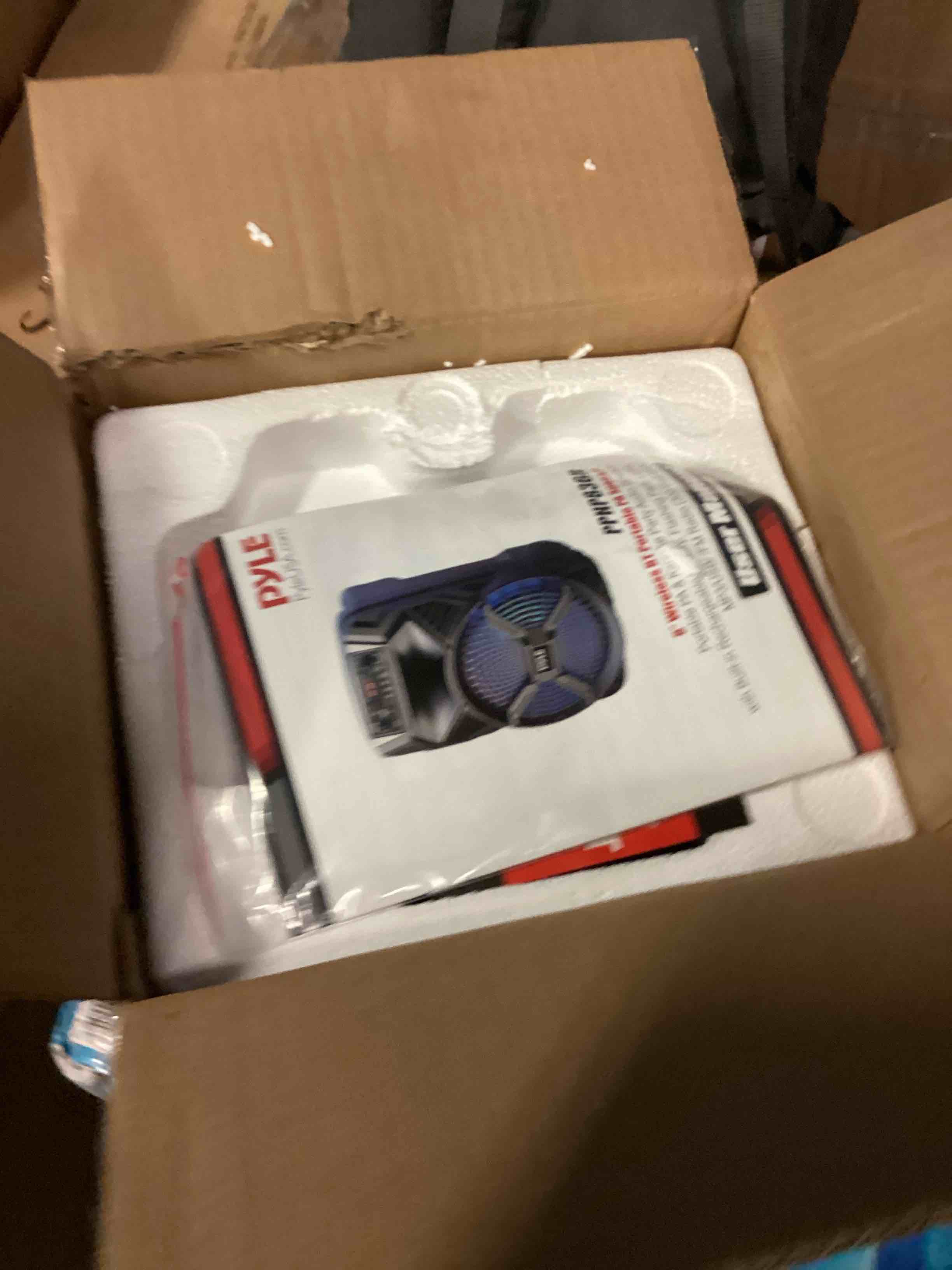 https://s3.amazonaws.com/lotting-images-prod/bidfta/PPE1802216_1756839822663.jpeg
