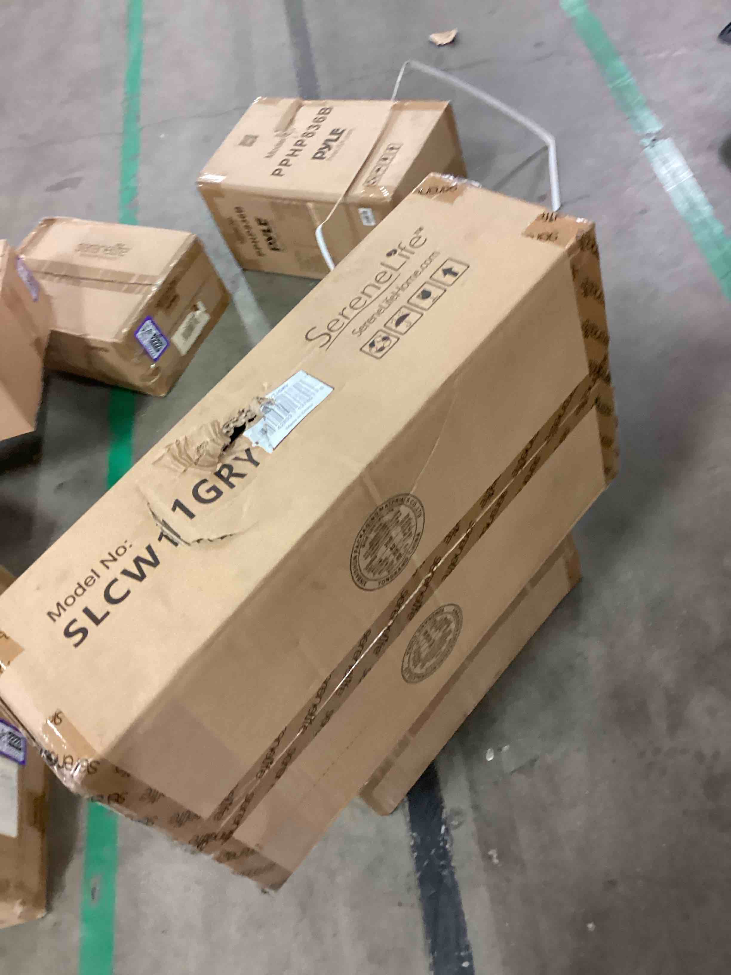 https://s3.amazonaws.com/lotting-images-prod/bidfta/PPE1802227_1756842956881.jpeg