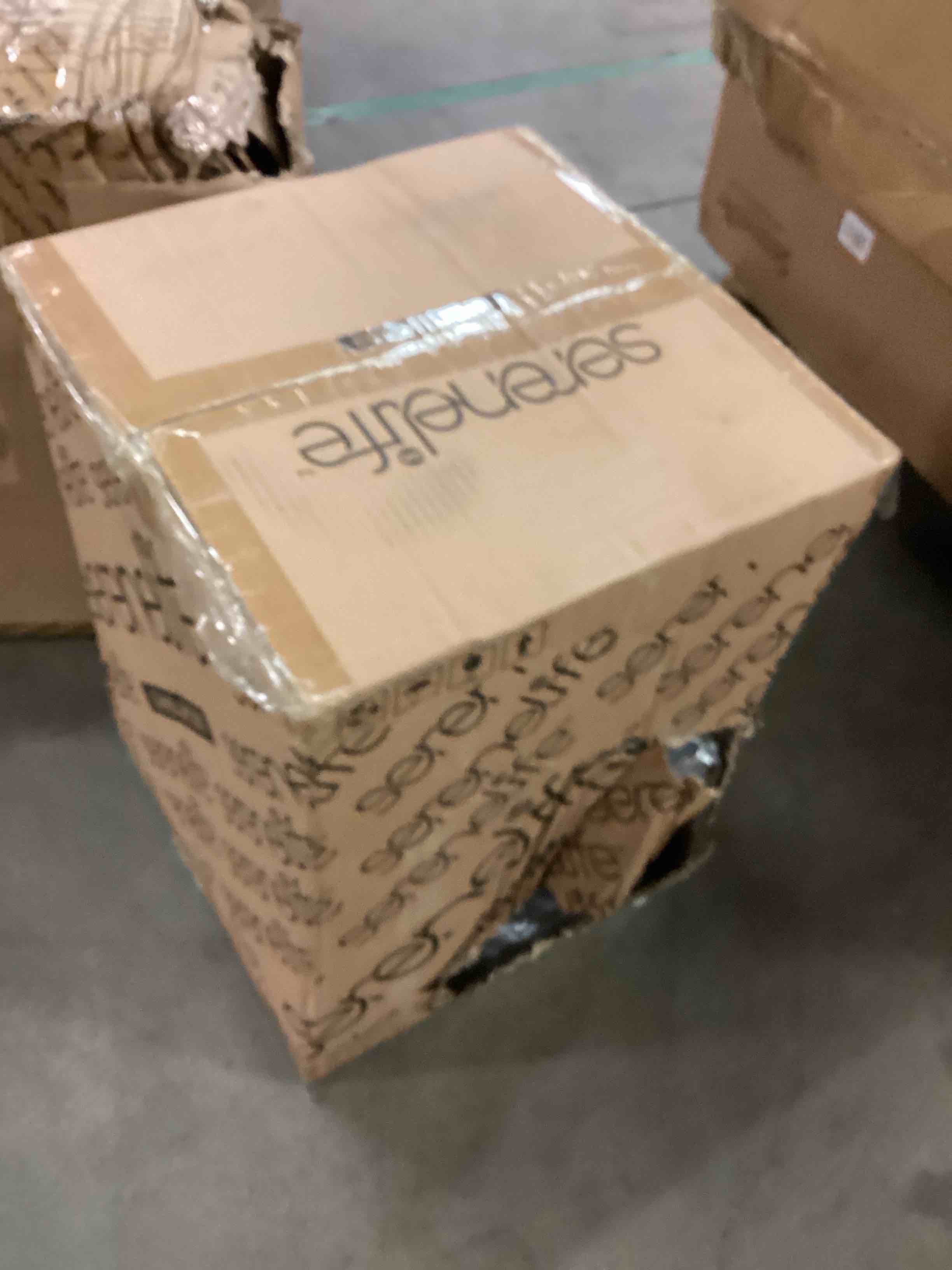 https://s3.amazonaws.com/lotting-images-prod/bidfta/PPE1802234_1756843432784.jpeg