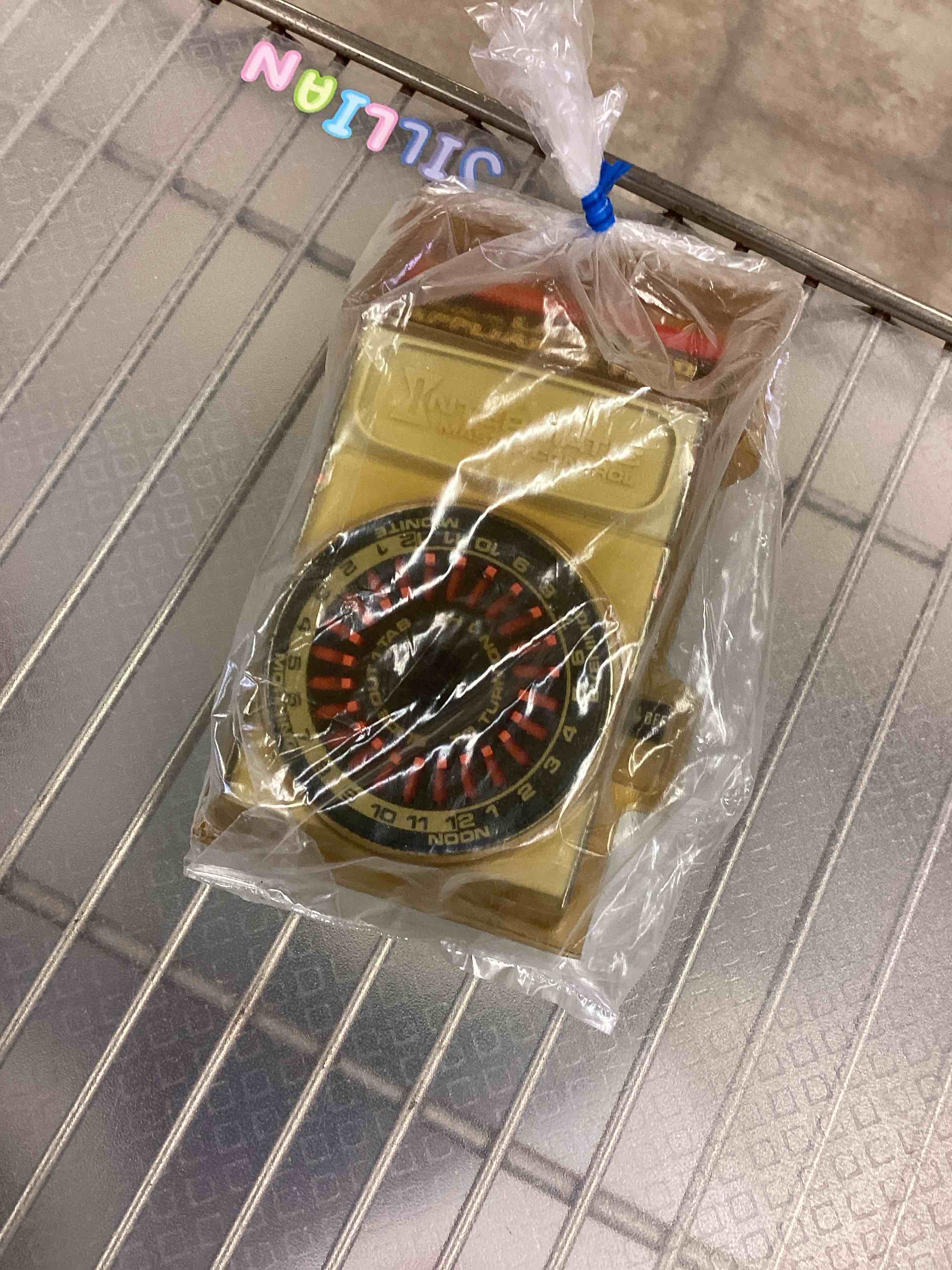 https://s3.amazonaws.com/lotting-images-prod/bidfta/PPE1802260_1756910909695.jpeg
