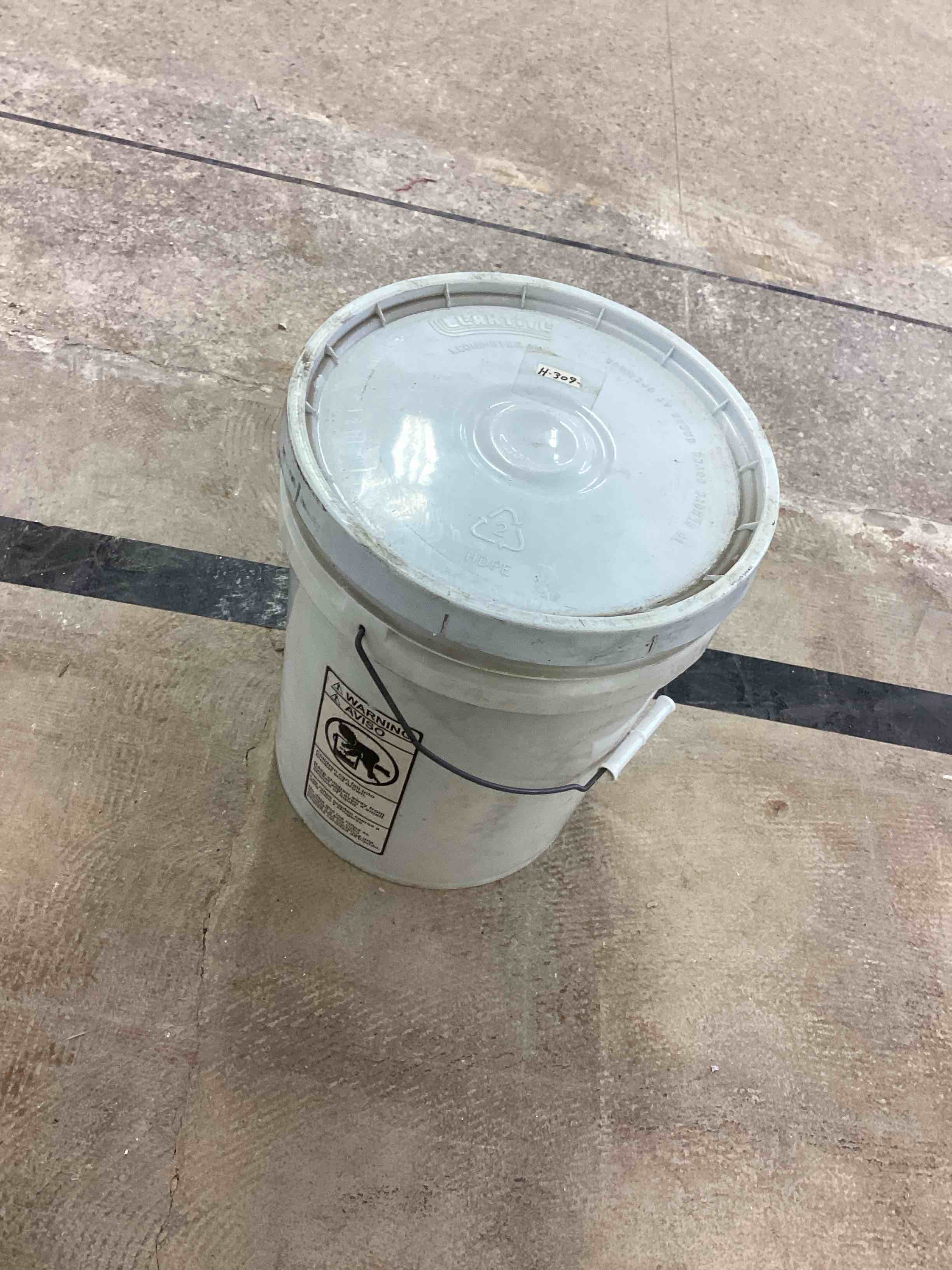https://s3.amazonaws.com/lotting-images-prod/bidfta/PPE1802262_1756912191474.jpeg