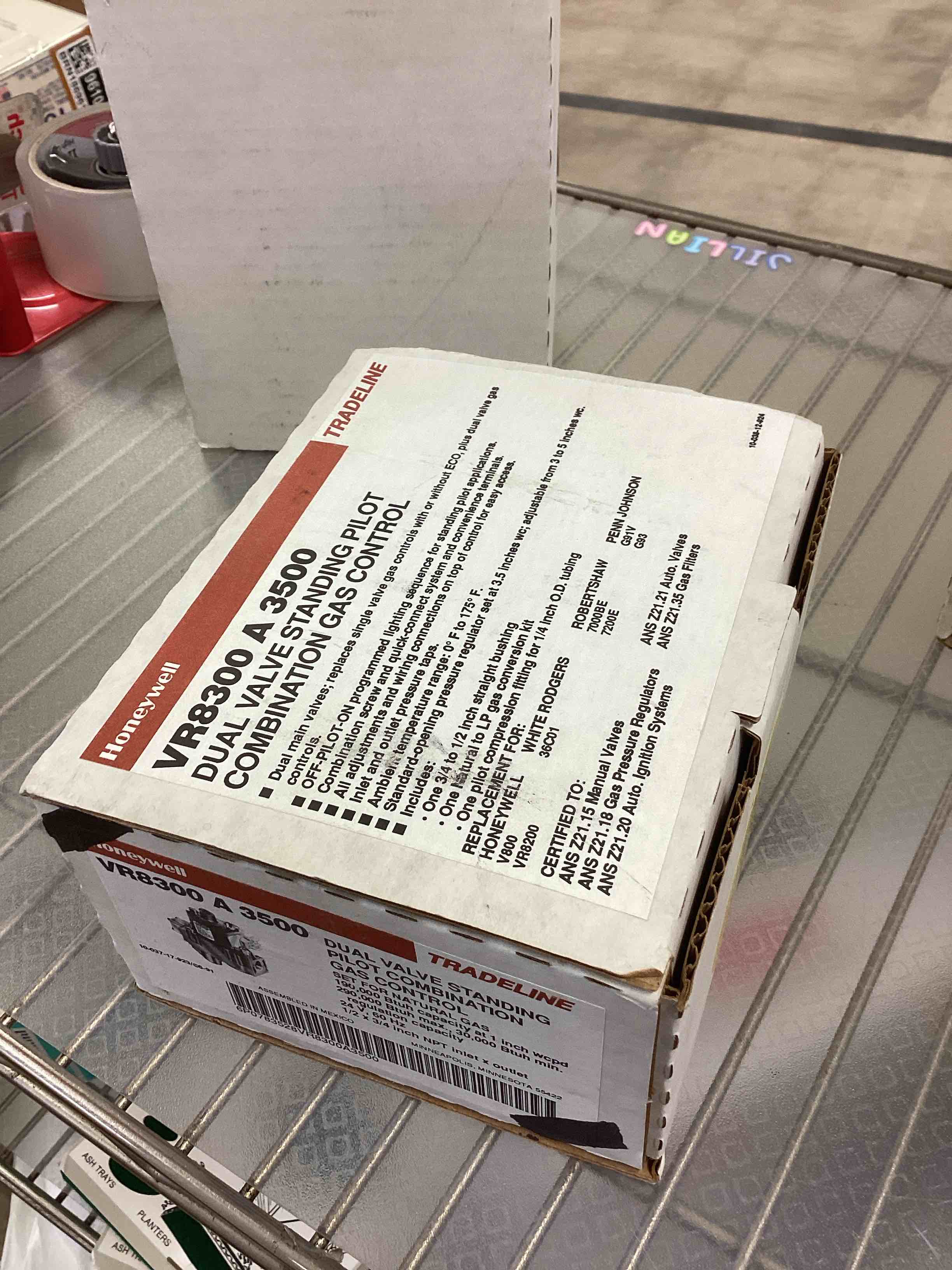 https://s3.amazonaws.com/lotting-images-prod/bidfta/PPE1802265_1756912638922.jpeg