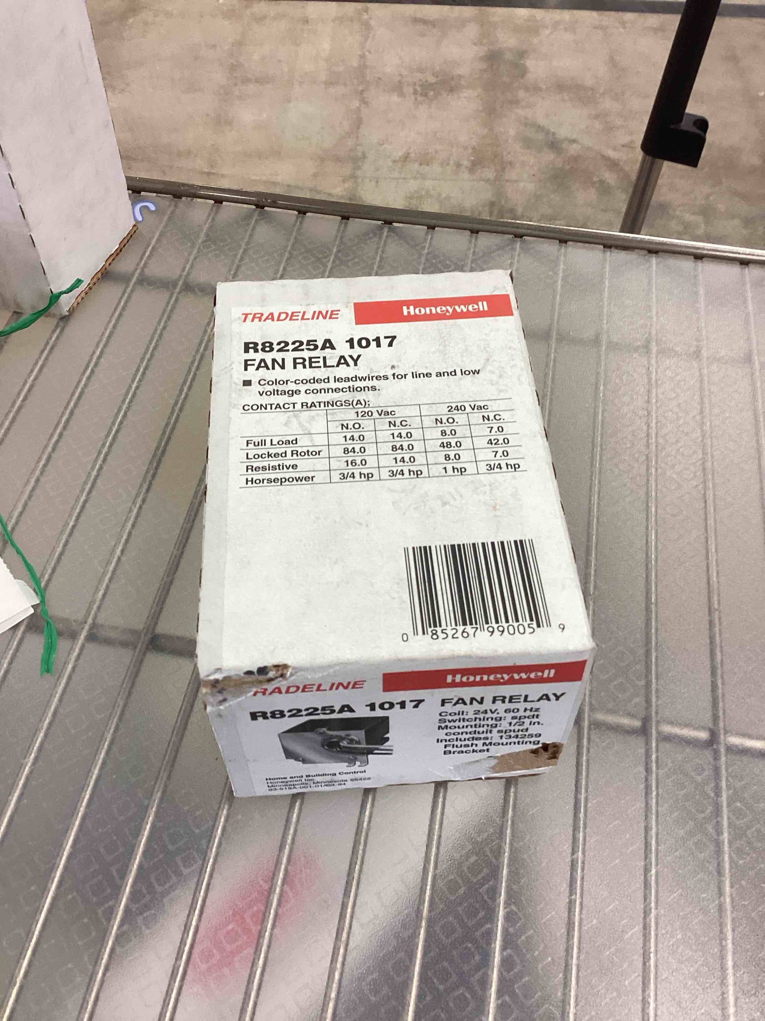 https://s3.amazonaws.com/lotting-images-prod/bidfta/PPE1802267_1756912767984.jpeg