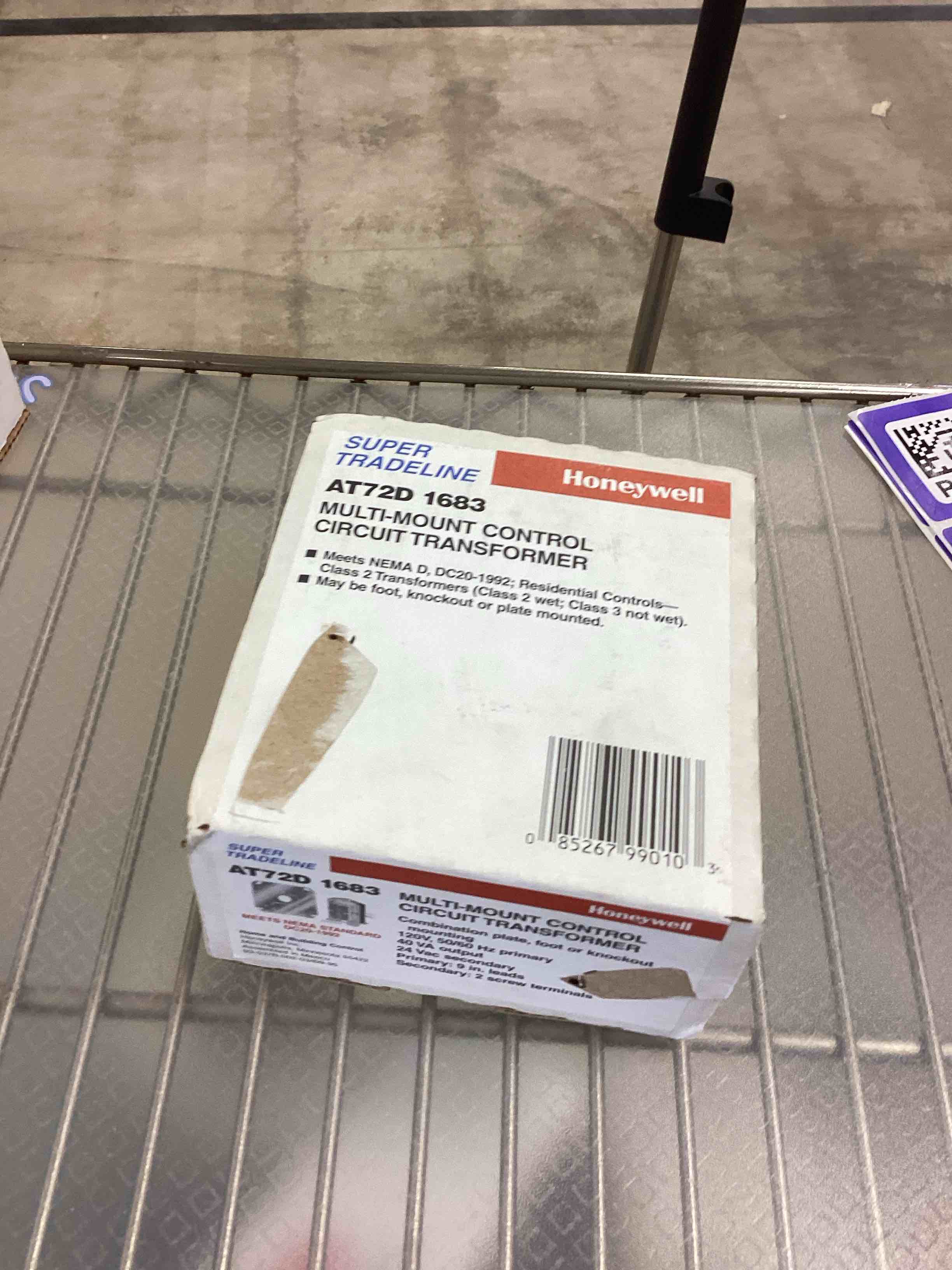 https://s3.amazonaws.com/lotting-images-prod/bidfta/PPE1802268_1756912781966.jpeg