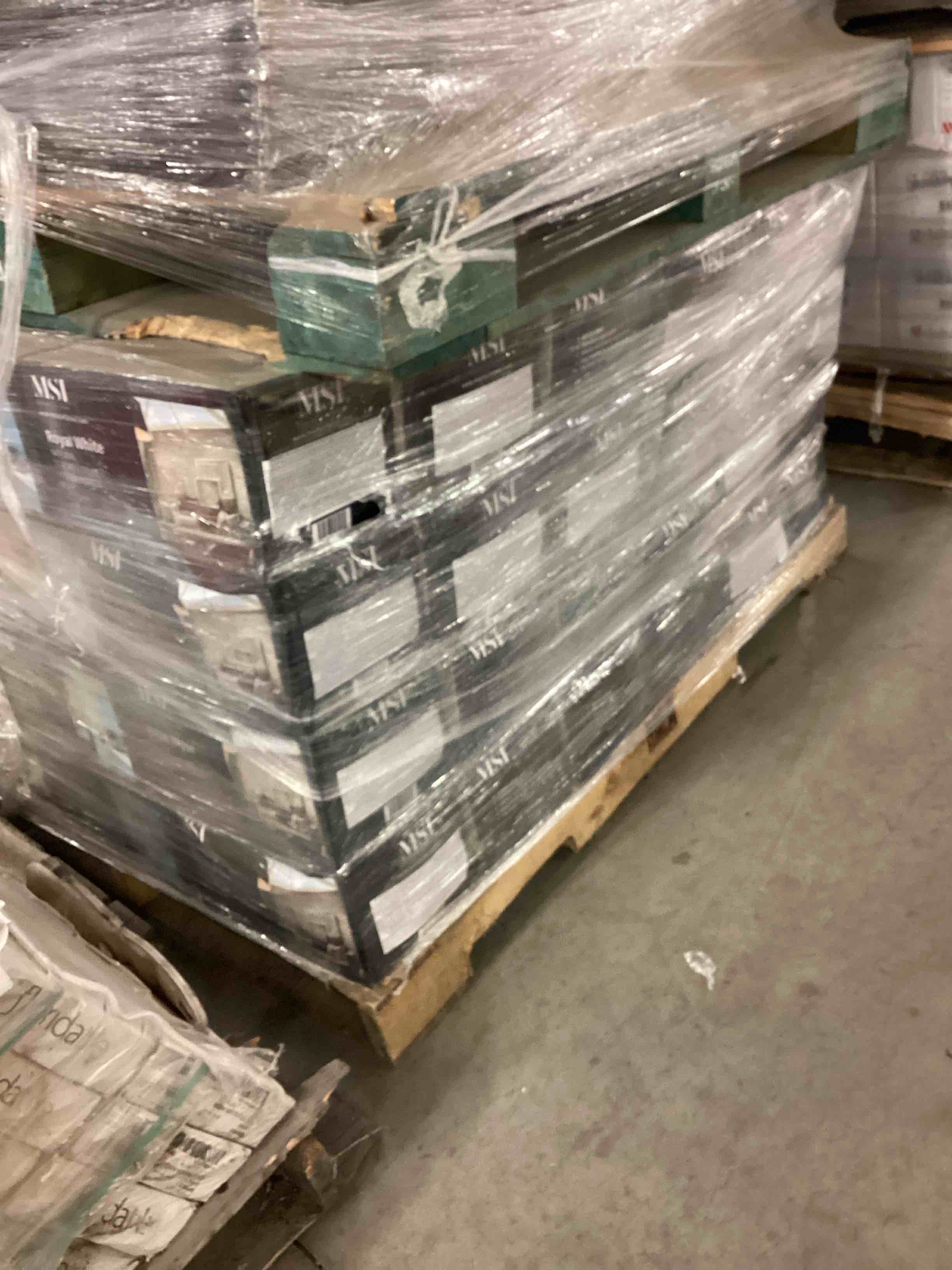 https://s3.amazonaws.com/lotting-images-prod/bidfta/PPE1802435_1757359123873.jpeg