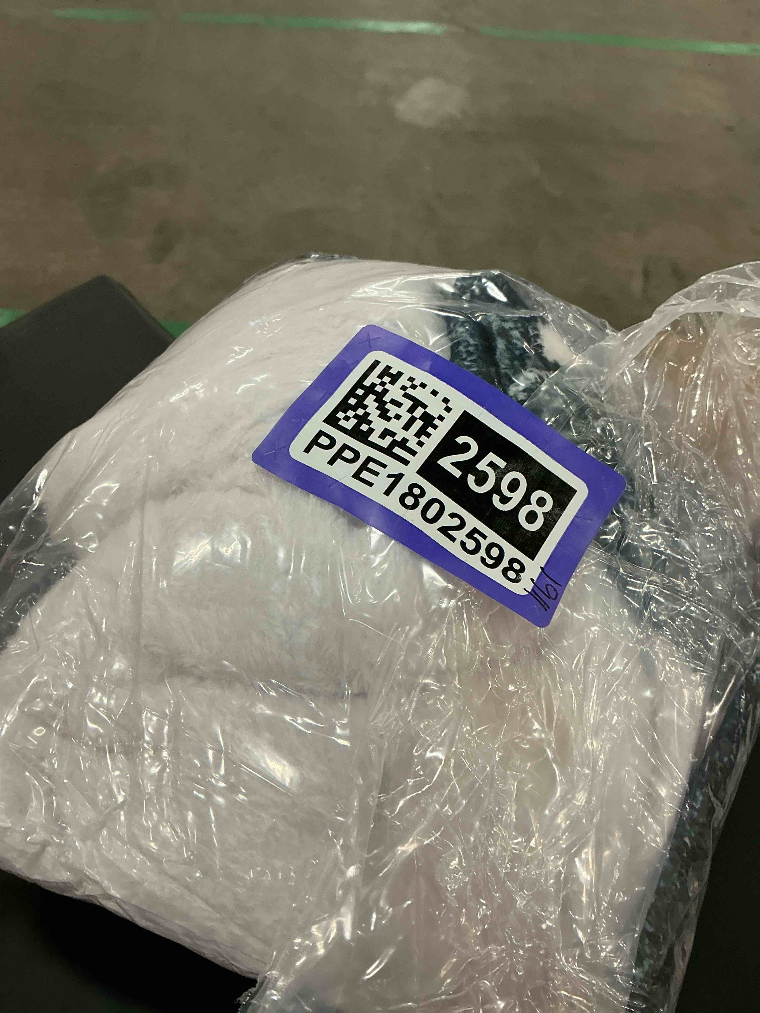 https://s3.amazonaws.com/lotting-images-prod/bidfta/PPE1802598_1757353709698.jpeg