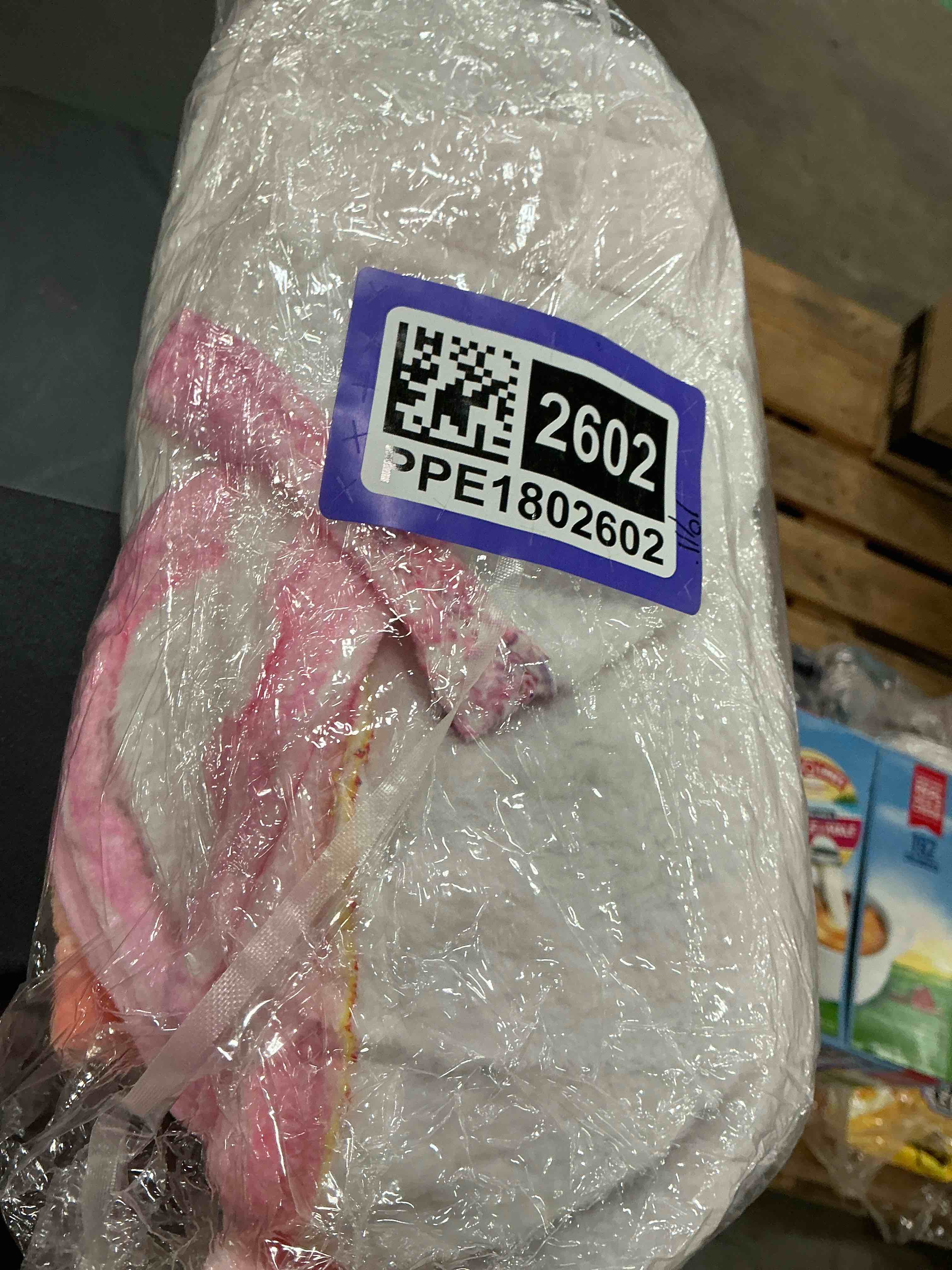 https://s3.amazonaws.com/lotting-images-prod/bidfta/PPE1802602_1757352570788.jpeg