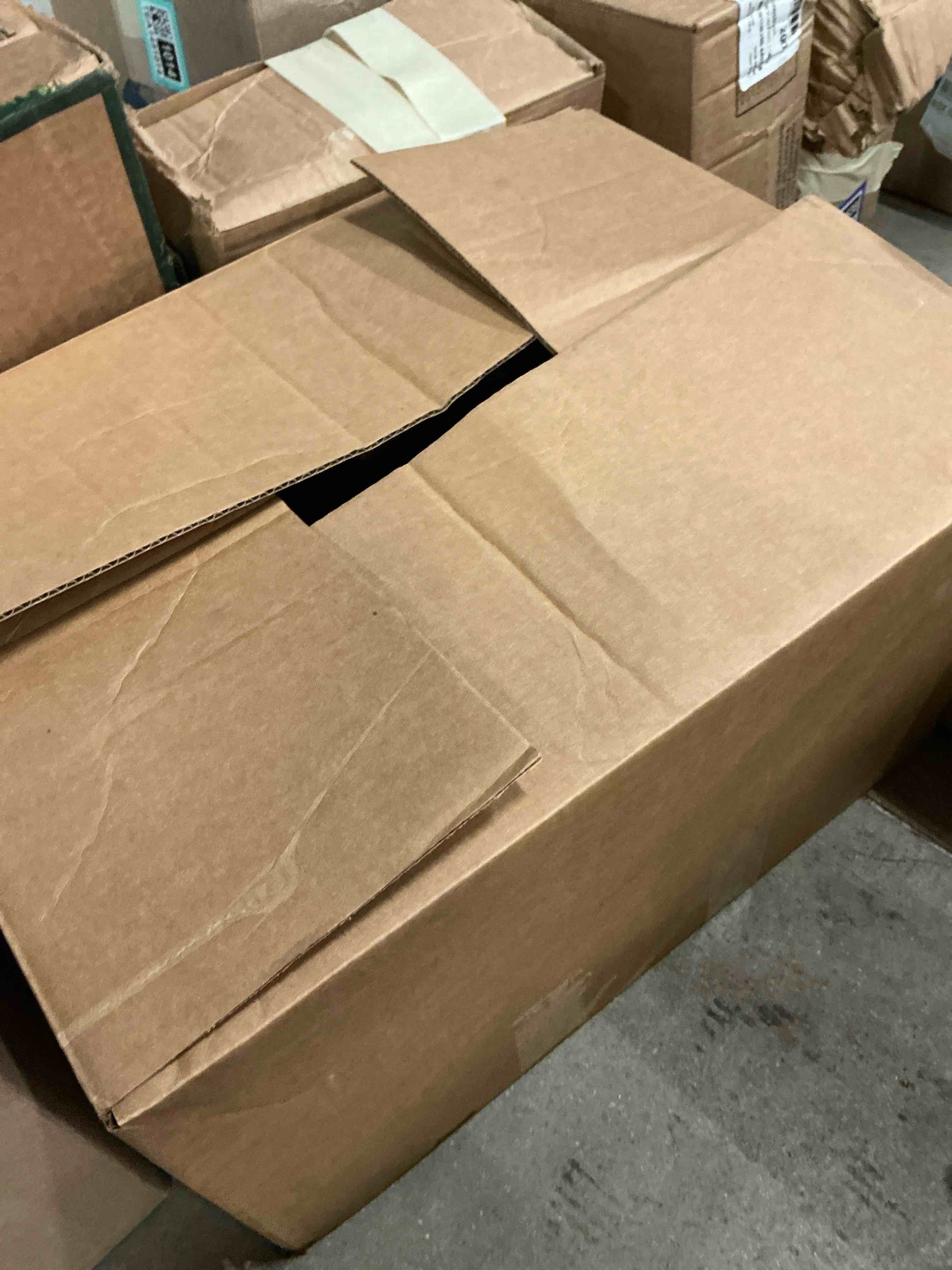 https://s3.amazonaws.com/lotting-images-prod/bidfta/PPE1802627_1757426706440.jpeg