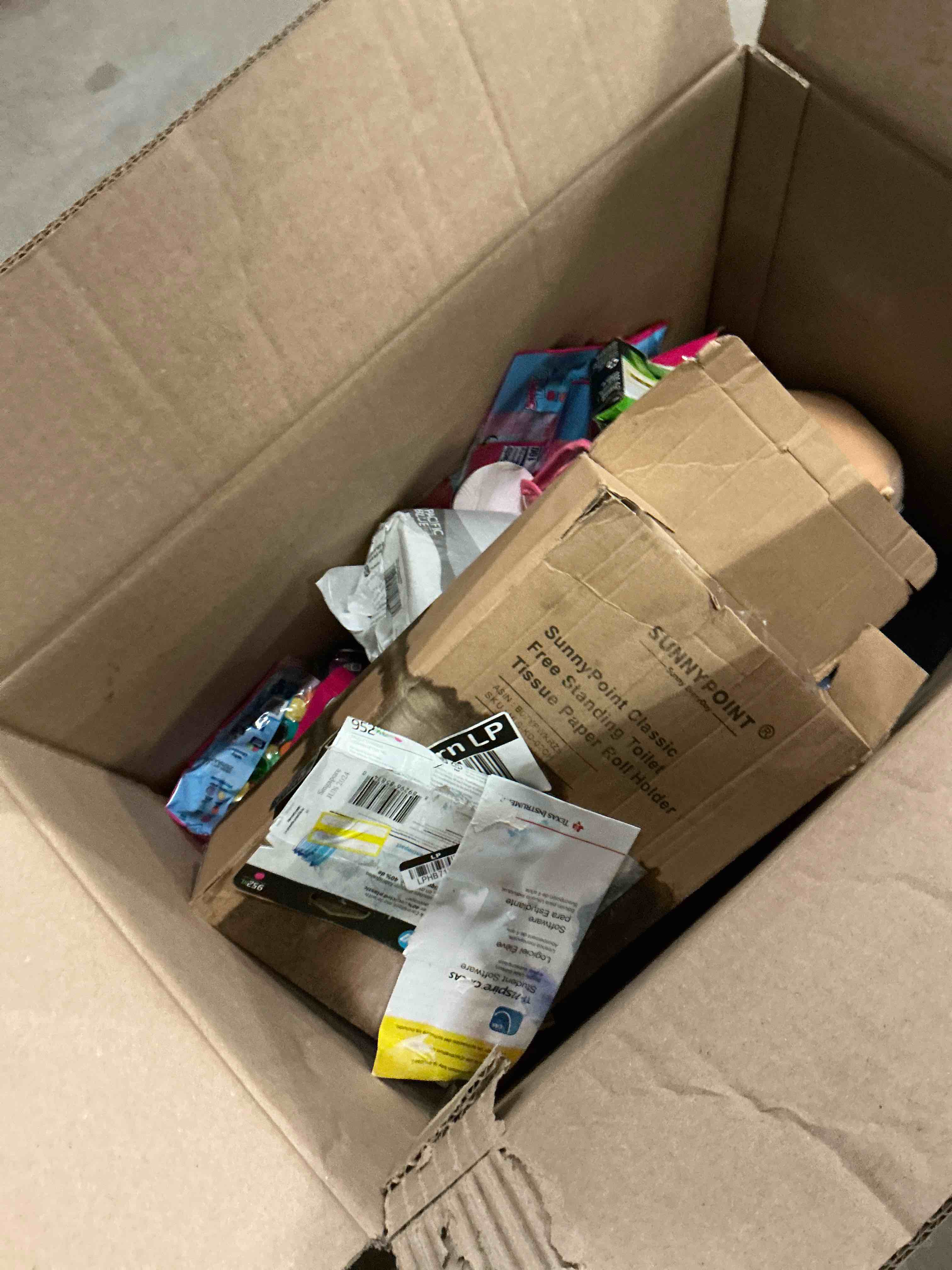 https://s3.amazonaws.com/lotting-images-prod/bidfta/PPE1802631_1757425436018.jpeg